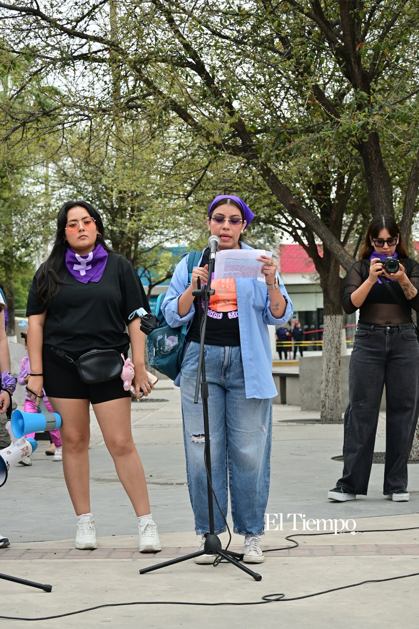 Mujeres de Monclova se concentran por igualdad y justicia