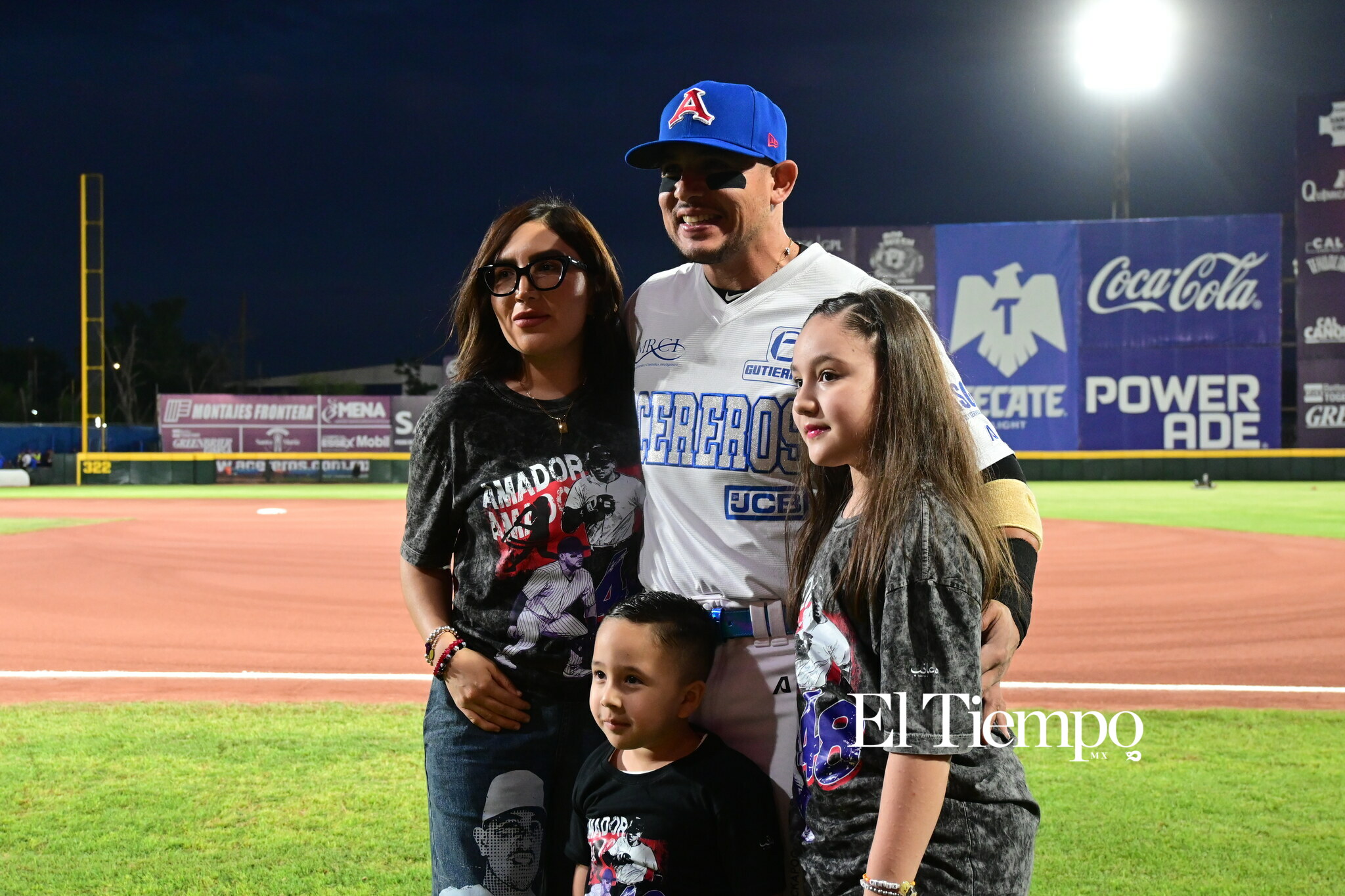 Afición protagonista en inauguración de la LMB en Monclova