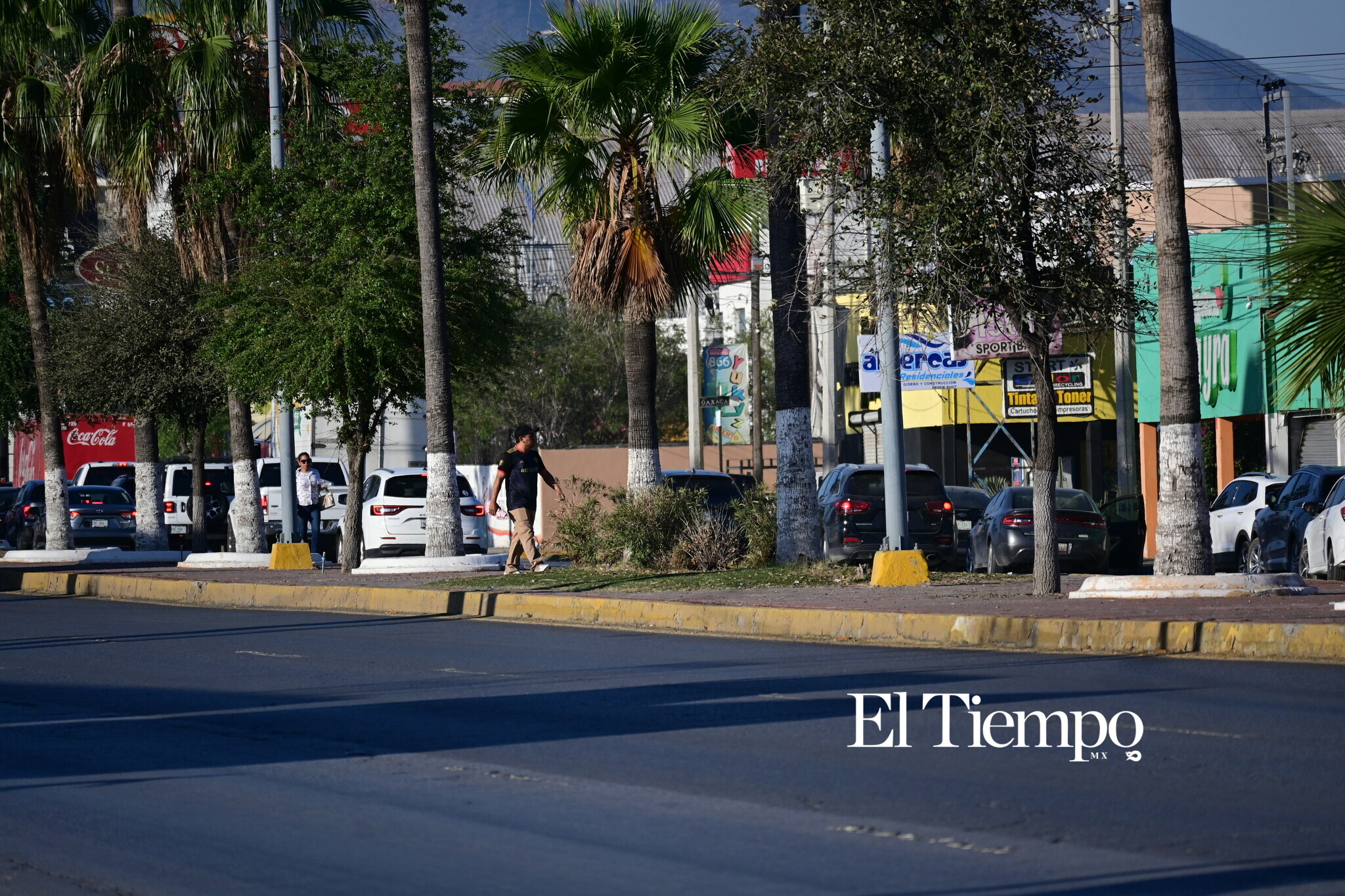 Calor y frío transforman el ritmo en una misma avenida