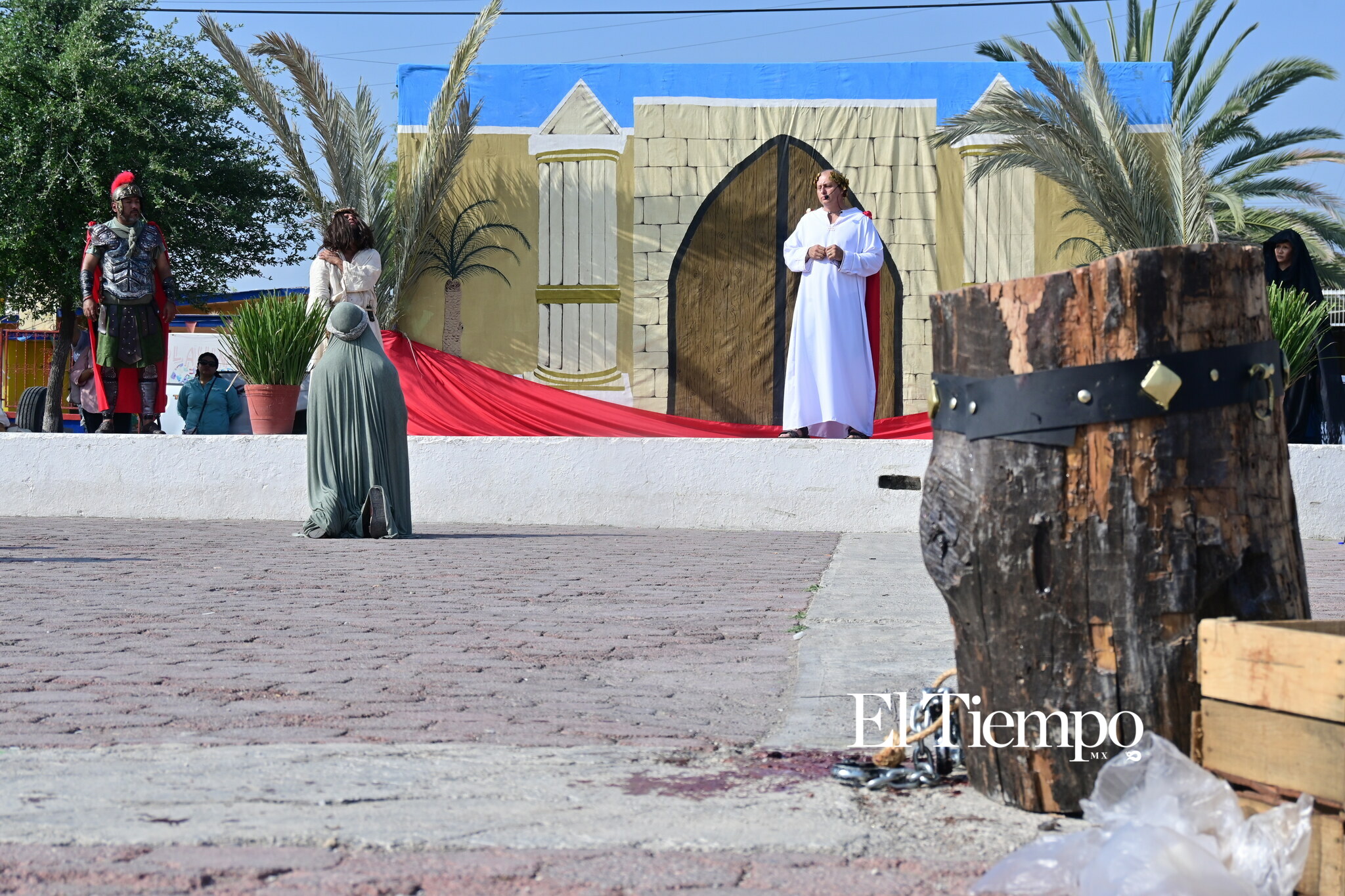 Viacrucis en Monclova