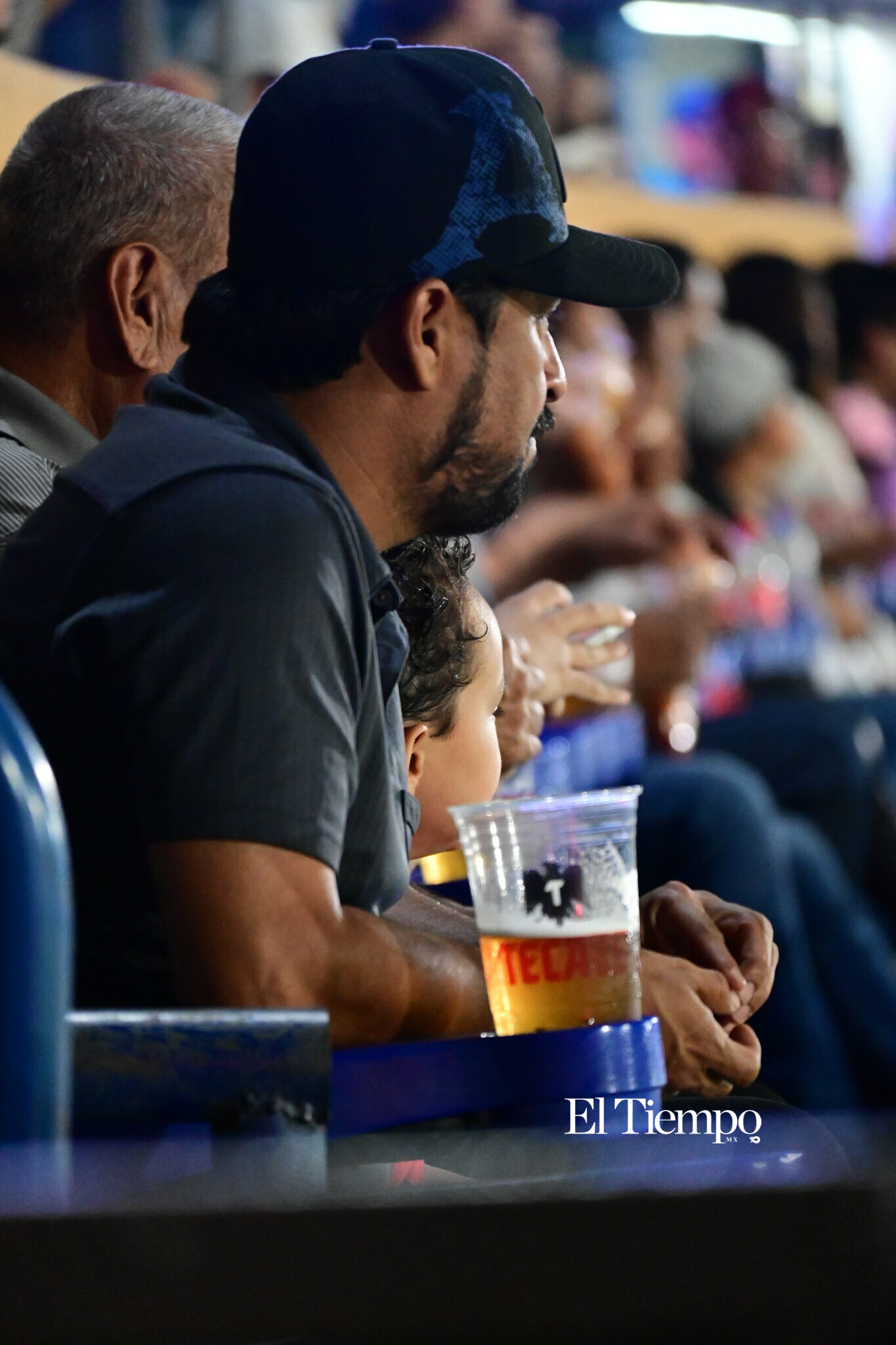 Comida en el estadio, parte esencial de la experiencia deportiva