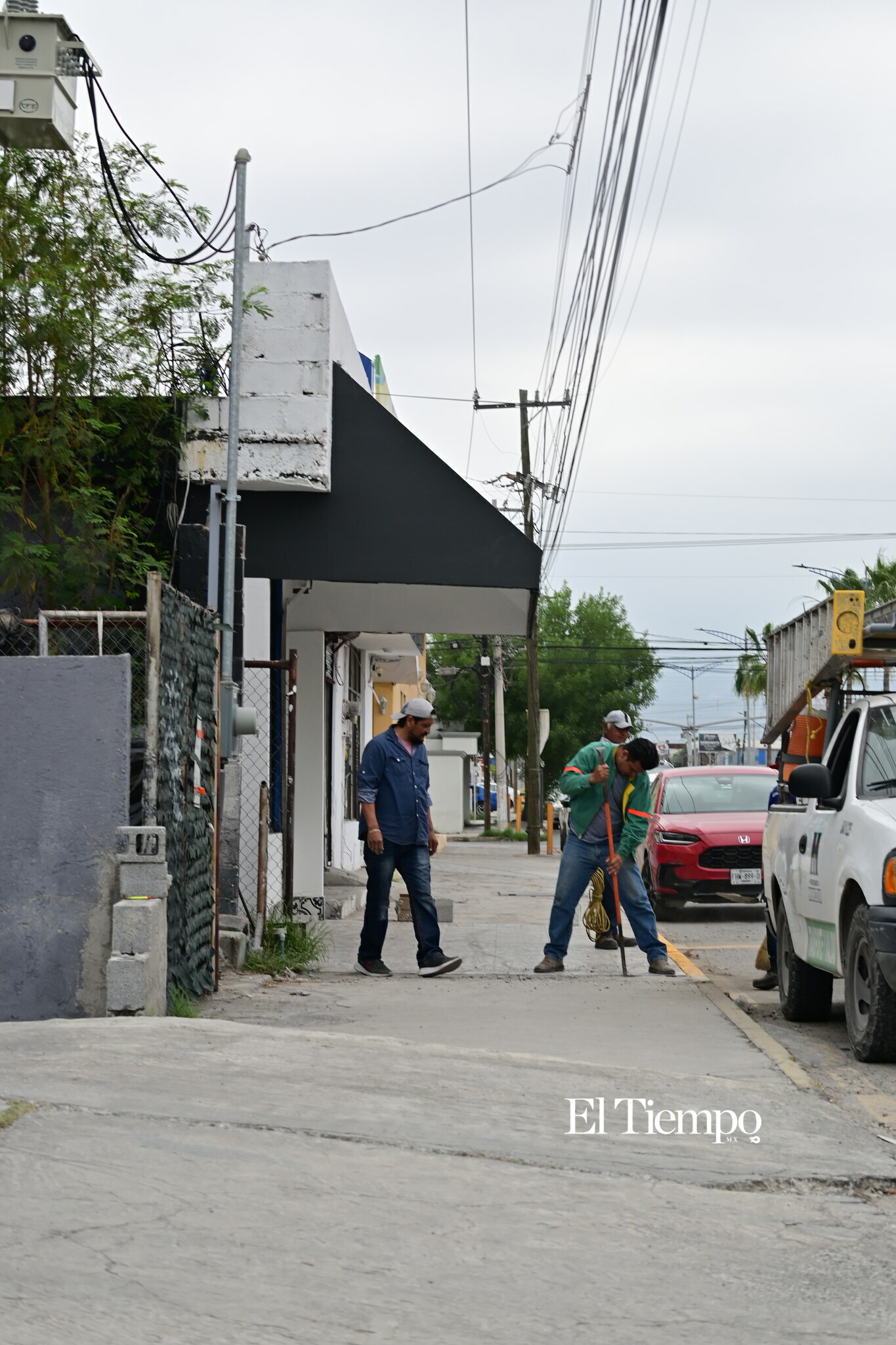 Galería fotográfica: Se mantiene cielo nublado en Monclova sin cambios durante el día