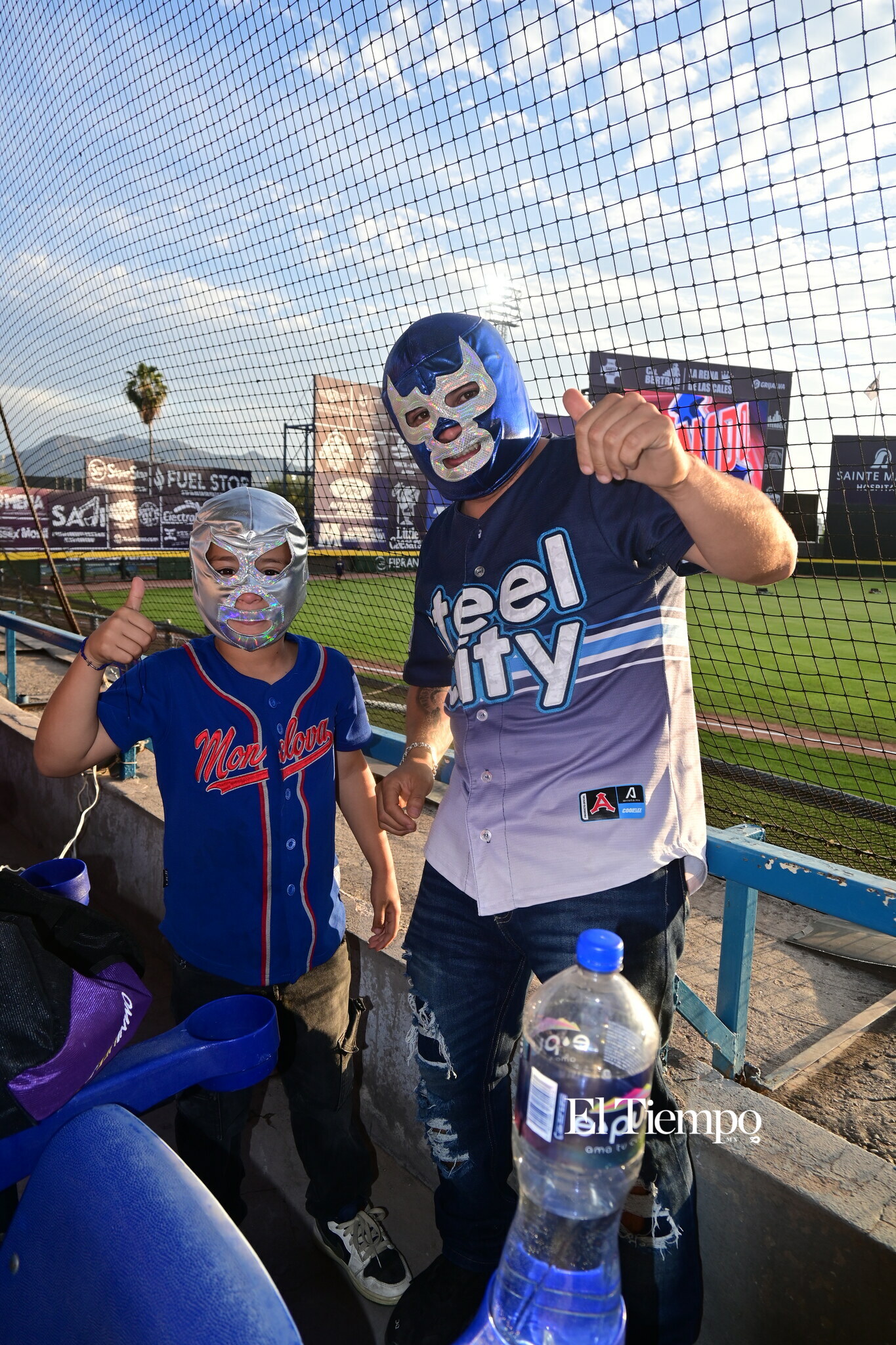 Afición protagonista en inauguración de la LMB en Monclova