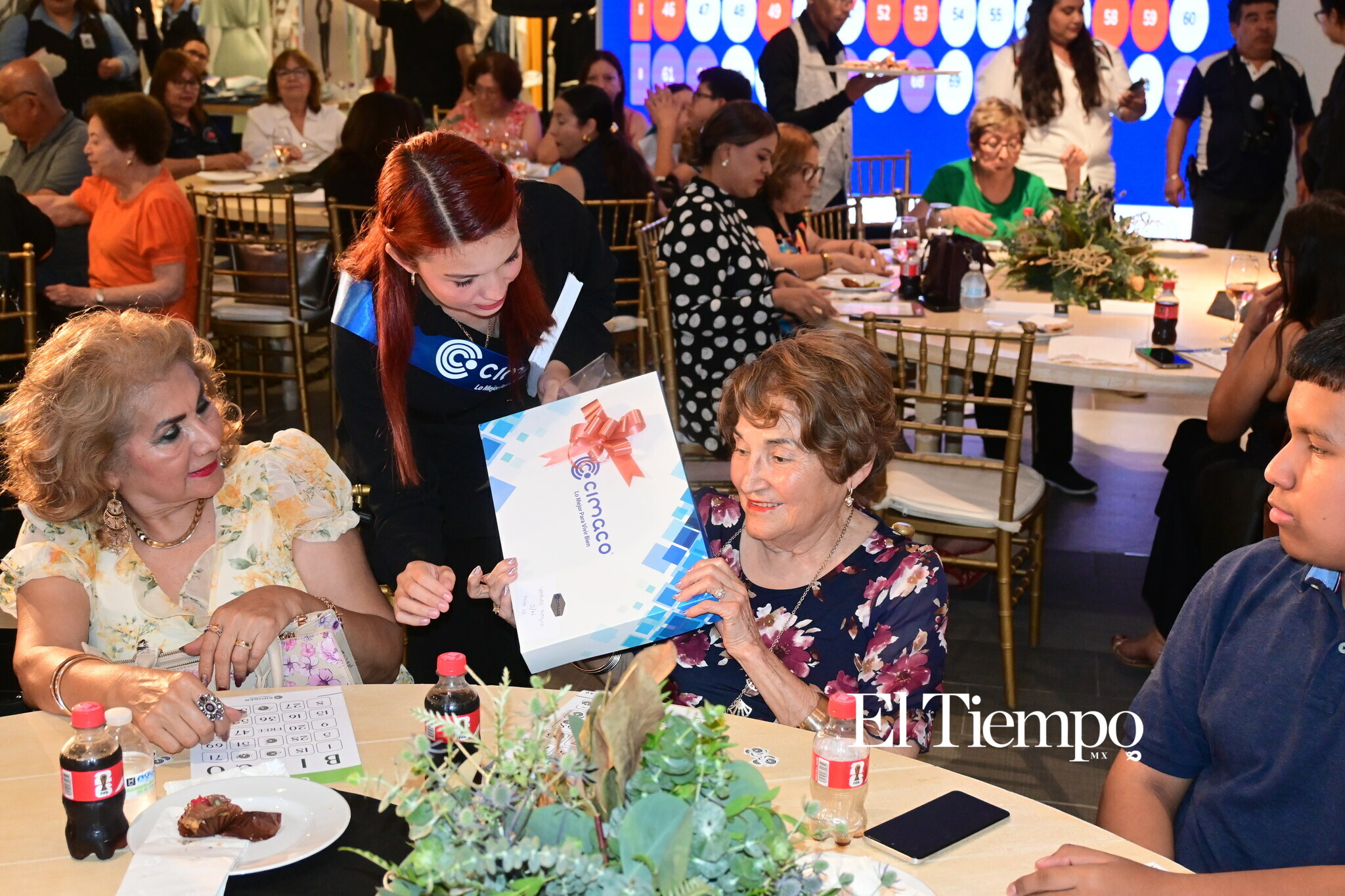 CIMACO celebra tarde de bingo y pasarela de Joseph Ribkoff con experiencia de estilo y convivencia