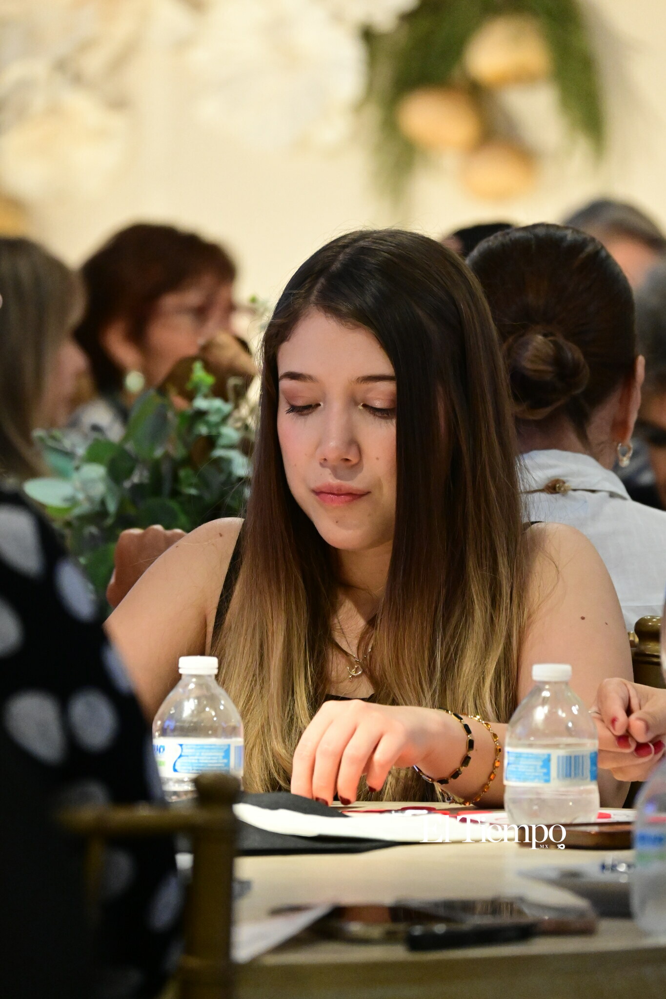 CIMACO celebra tarde de bingo y pasarela de Joseph Ribkoff con experiencia de estilo y convivencia