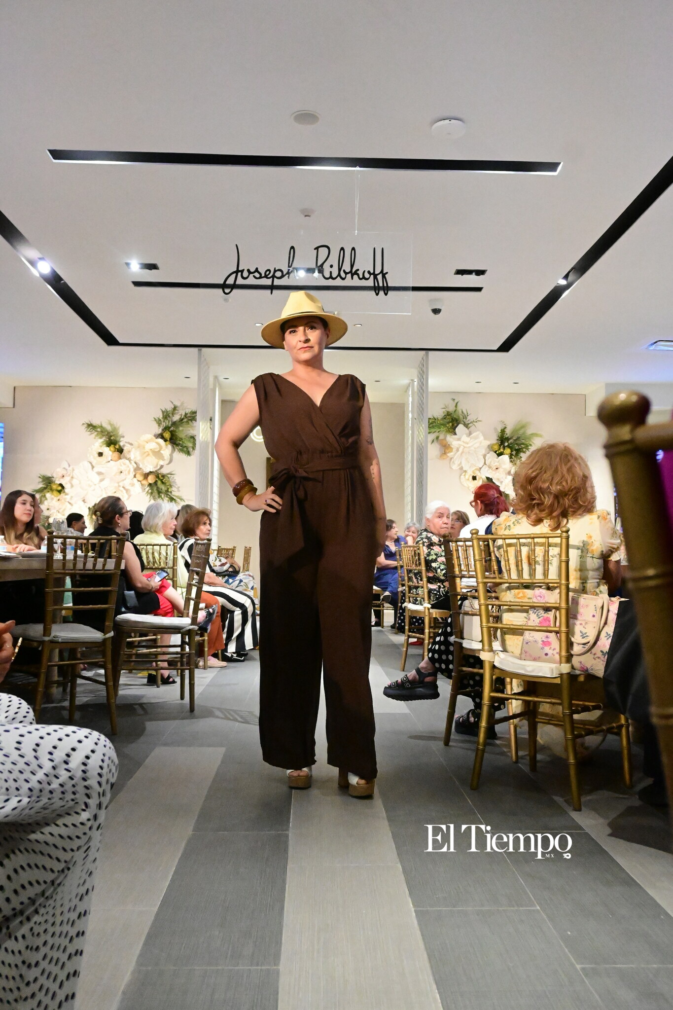 CIMACO celebra tarde de bingo y pasarela de Joseph Ribkoff con experiencia de estilo y convivencia