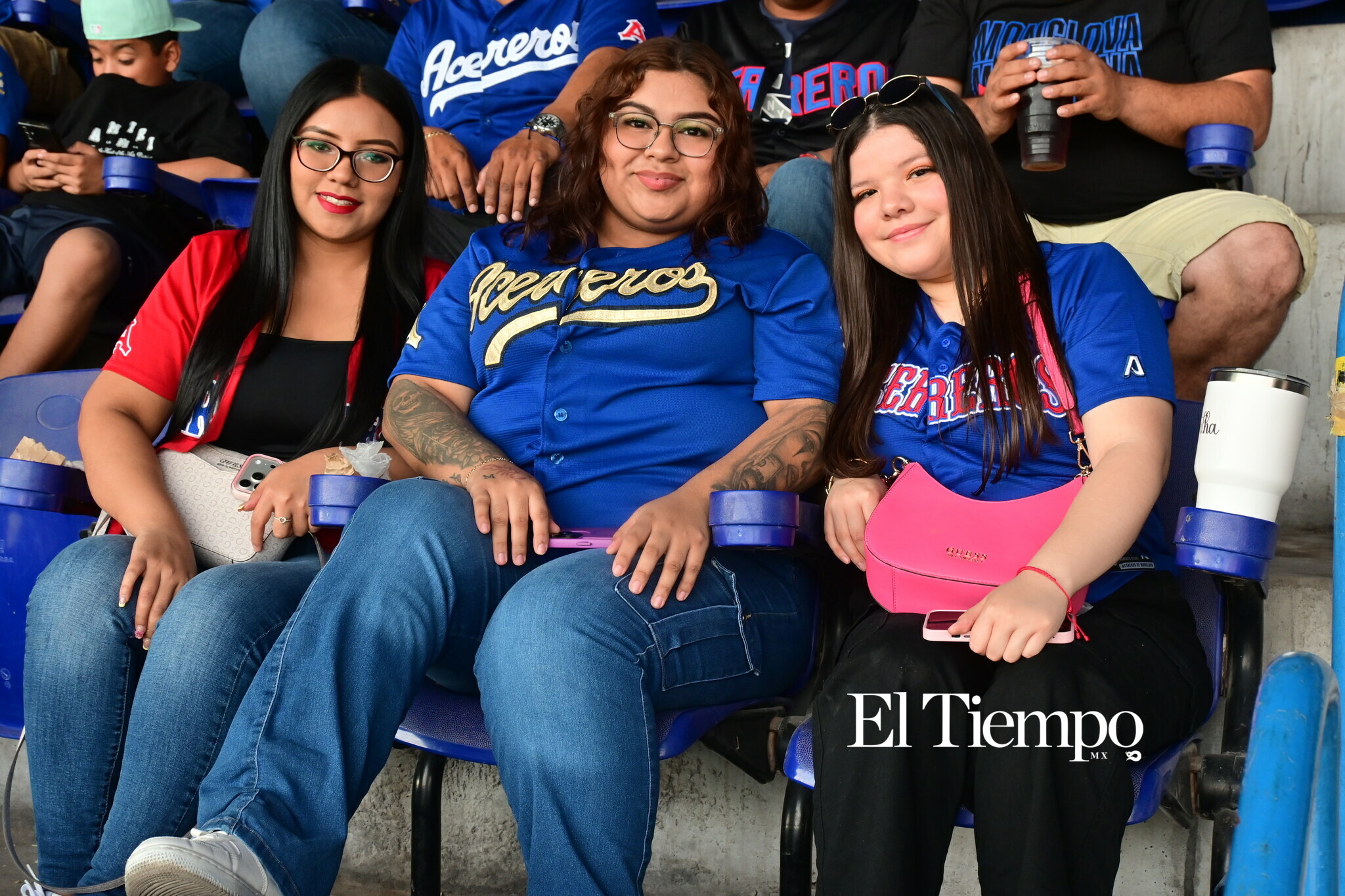 Afición protagonista en inauguración de la LMB en Monclova
