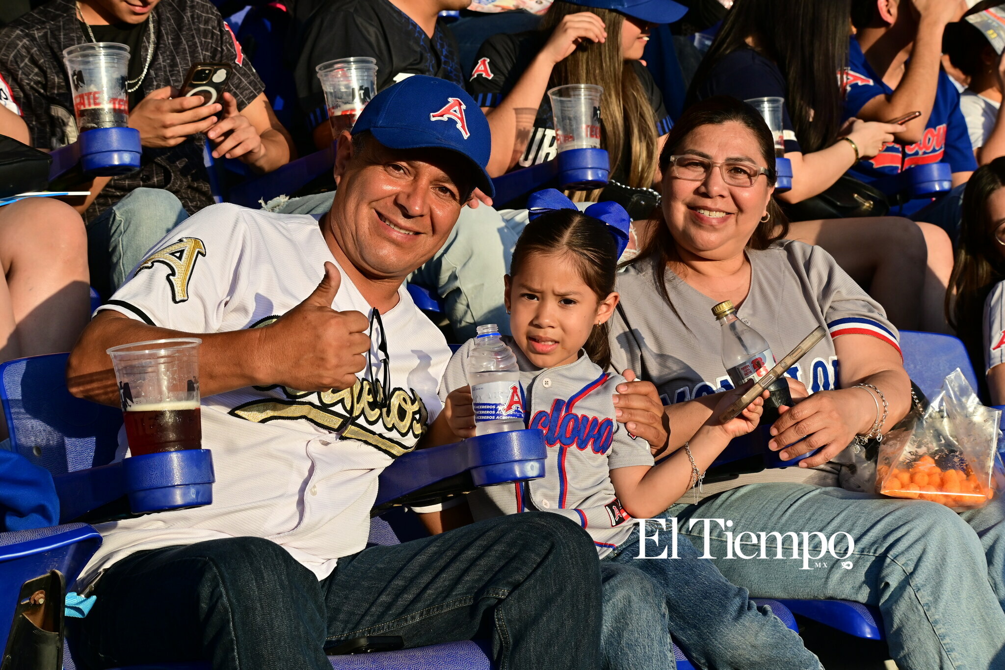 Afición protagonista en inauguración de la LMB en Monclova