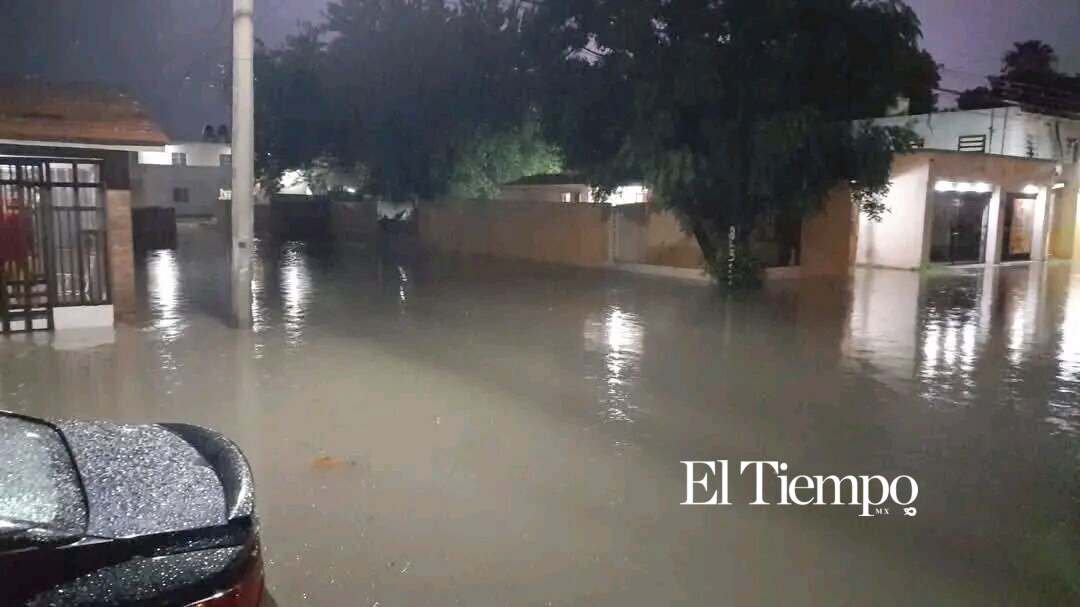 Monclova bajo el agua; cuerpos de rescate atienden emergencias durante intensa tormenta