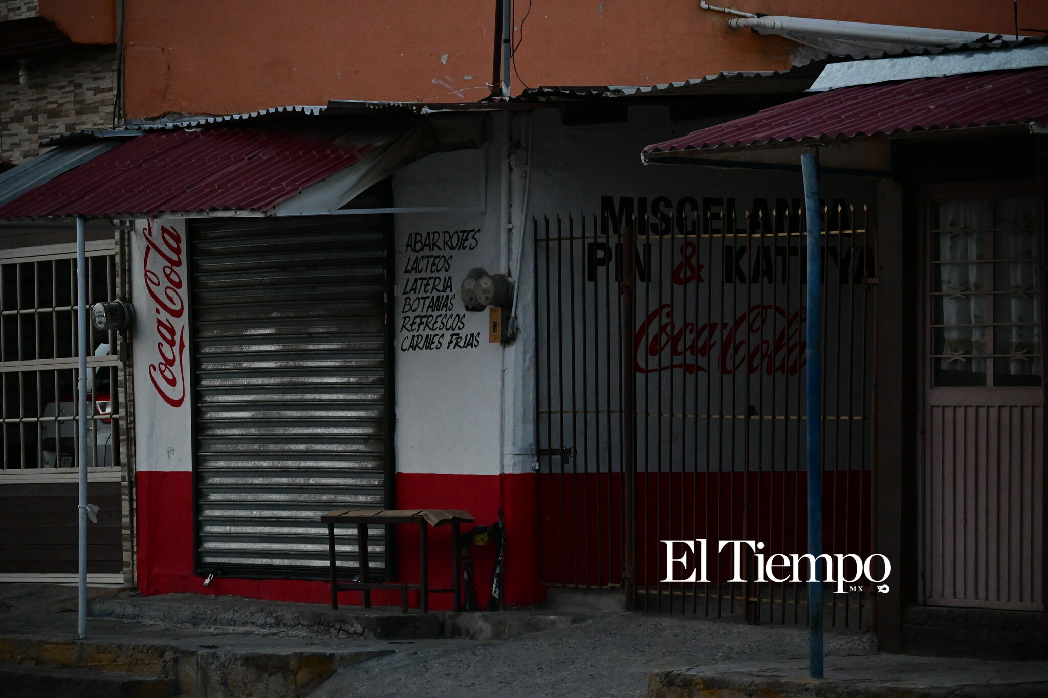Negocios de barrio resisten en Monclova