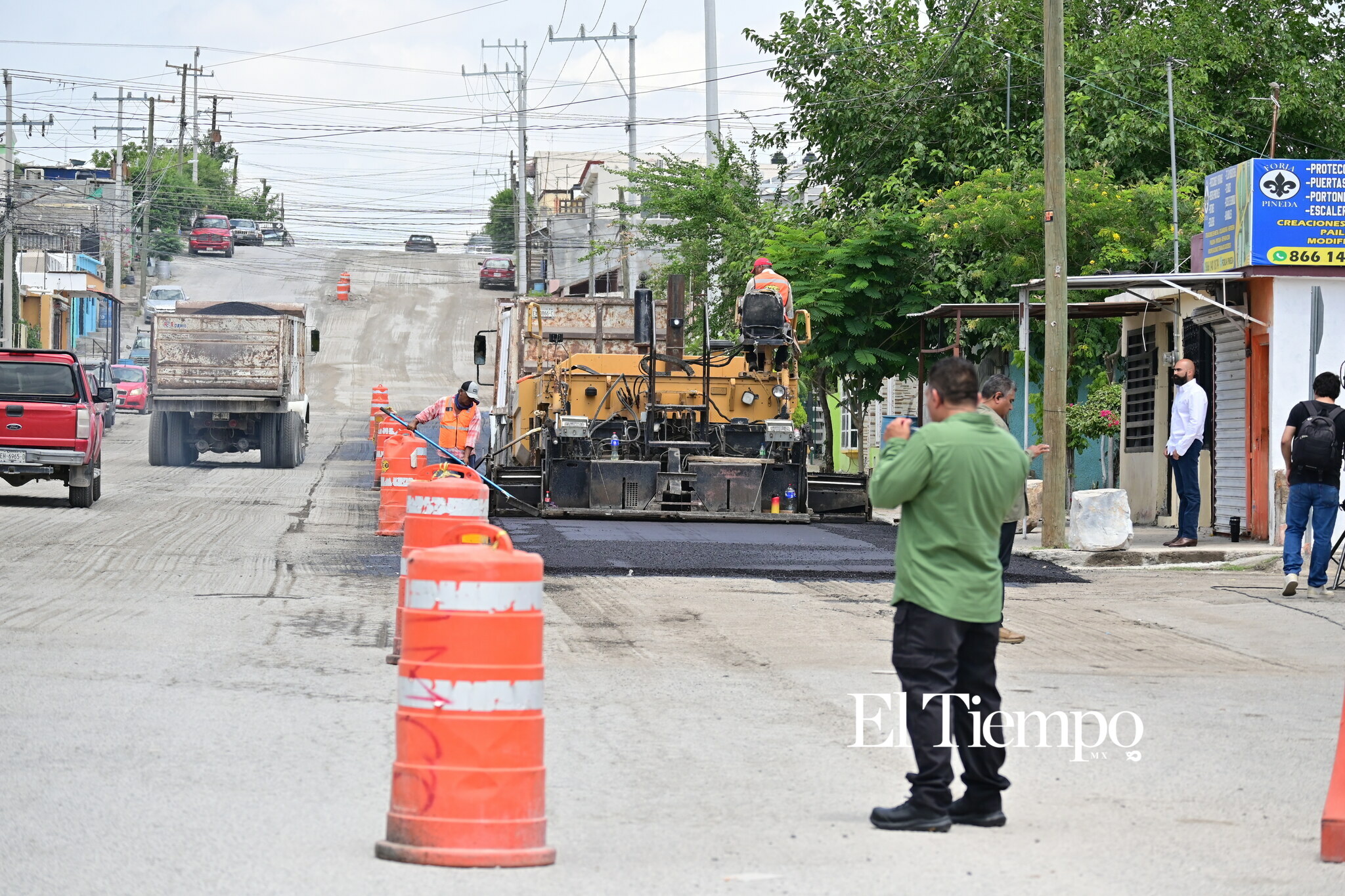 Avanza recarpeteo en calle Concepción Armendáriz de Frontera