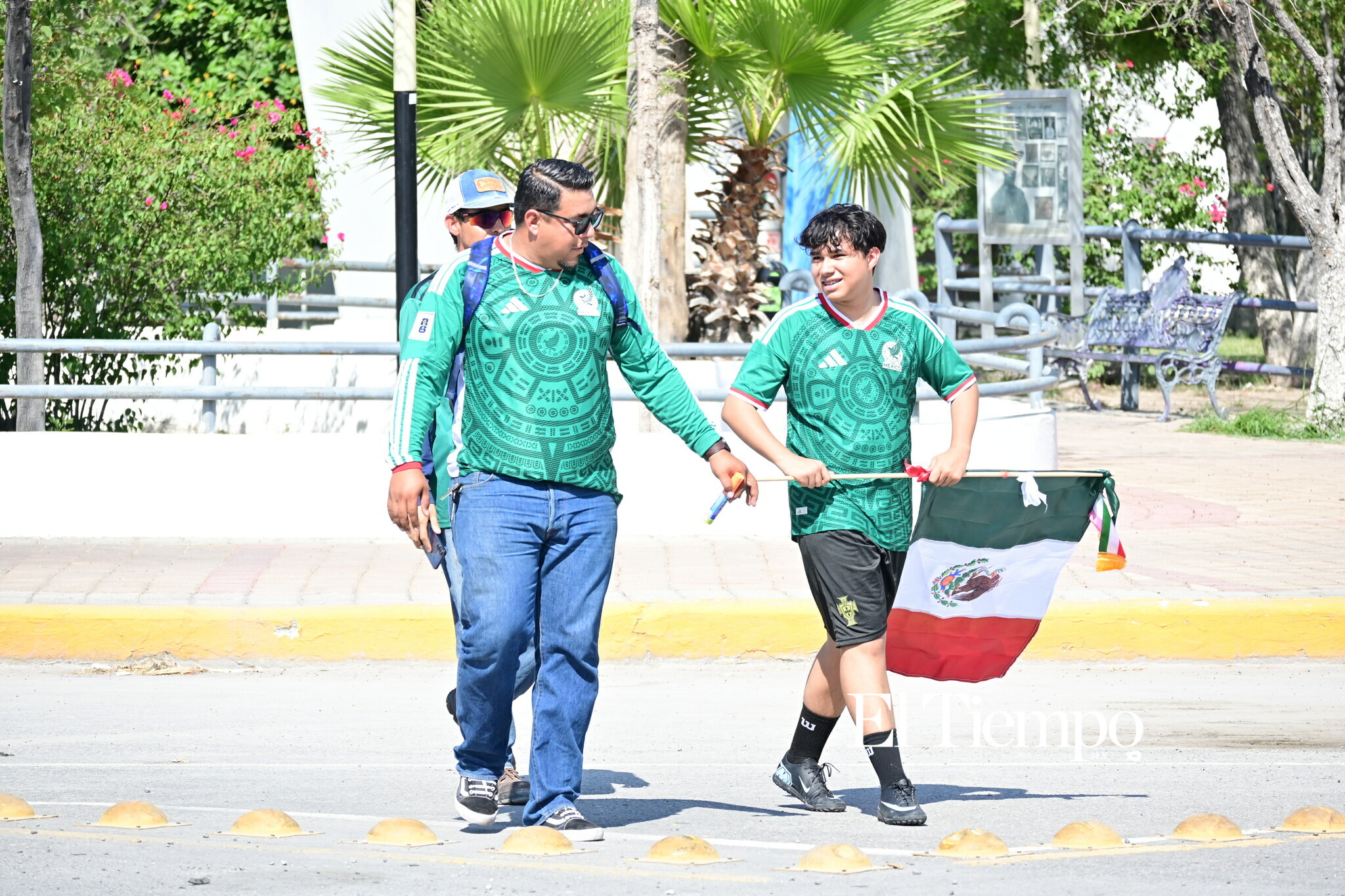 Monclova y Frontera celebran el triunfo del Tri