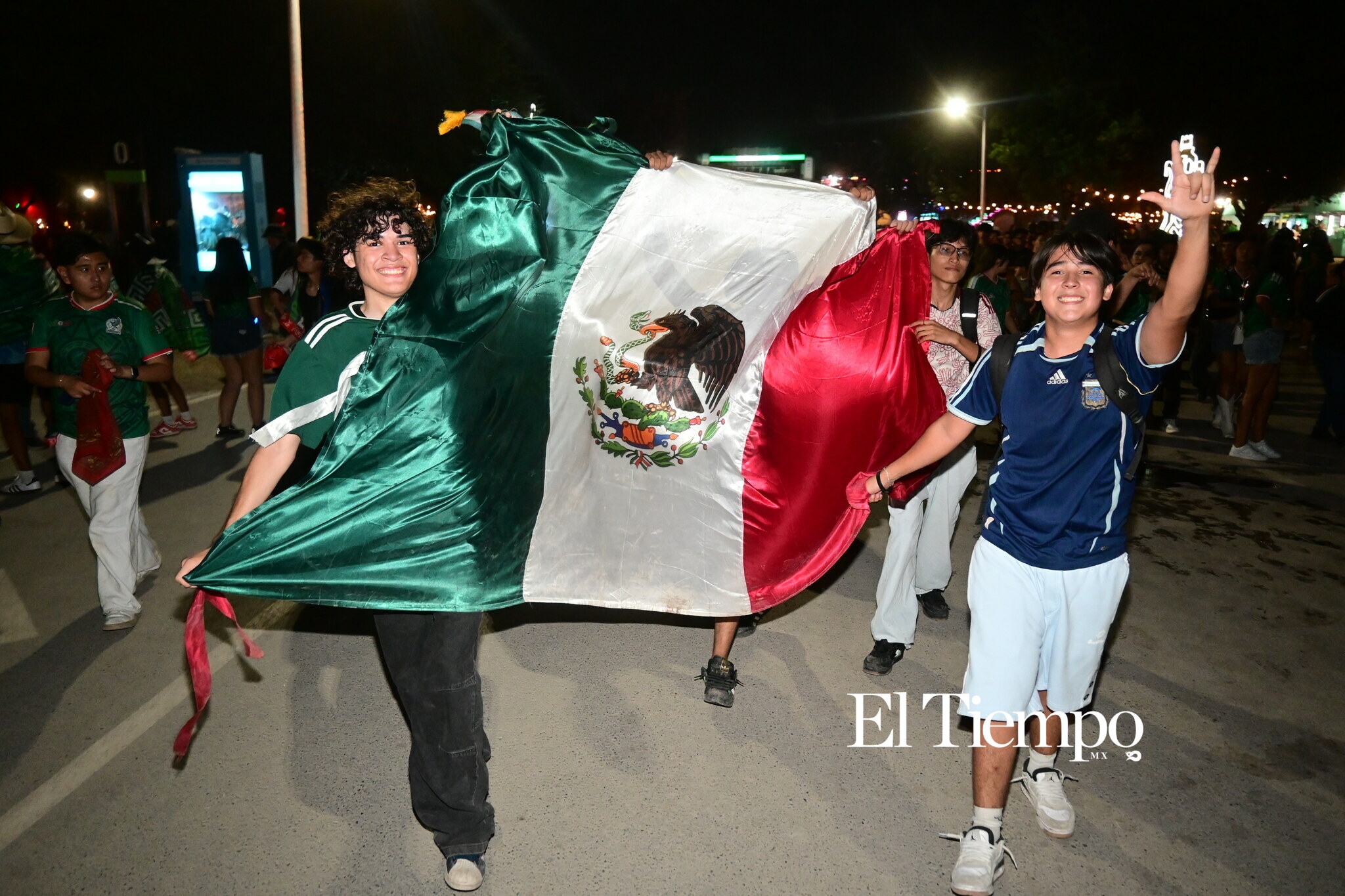 La fiesta que no se vio en la cancha: así vivió Monterrey el triunfo de México