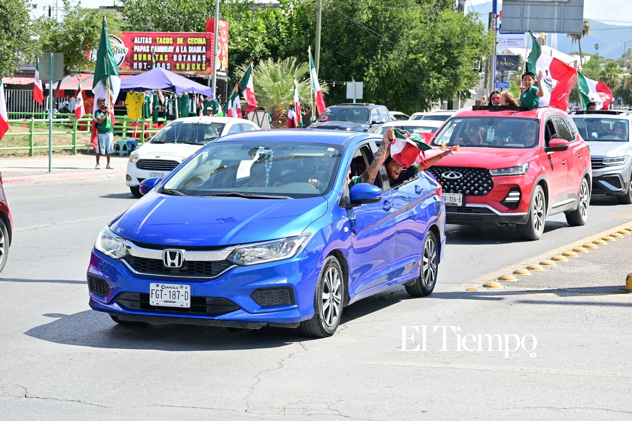 Monclova y Frontera celebran el triunfo del Tri