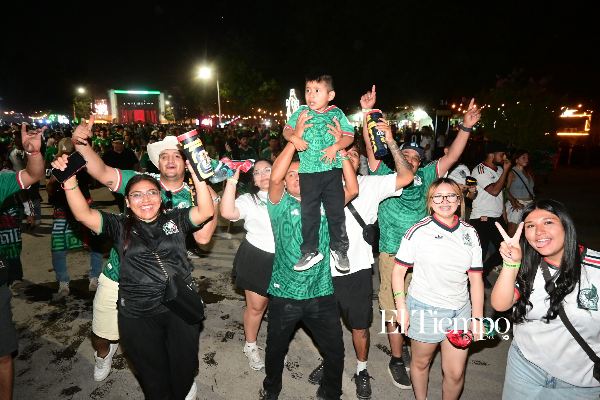 La fiesta que no se vio en la cancha: así vivió Monterrey el triunfo de México