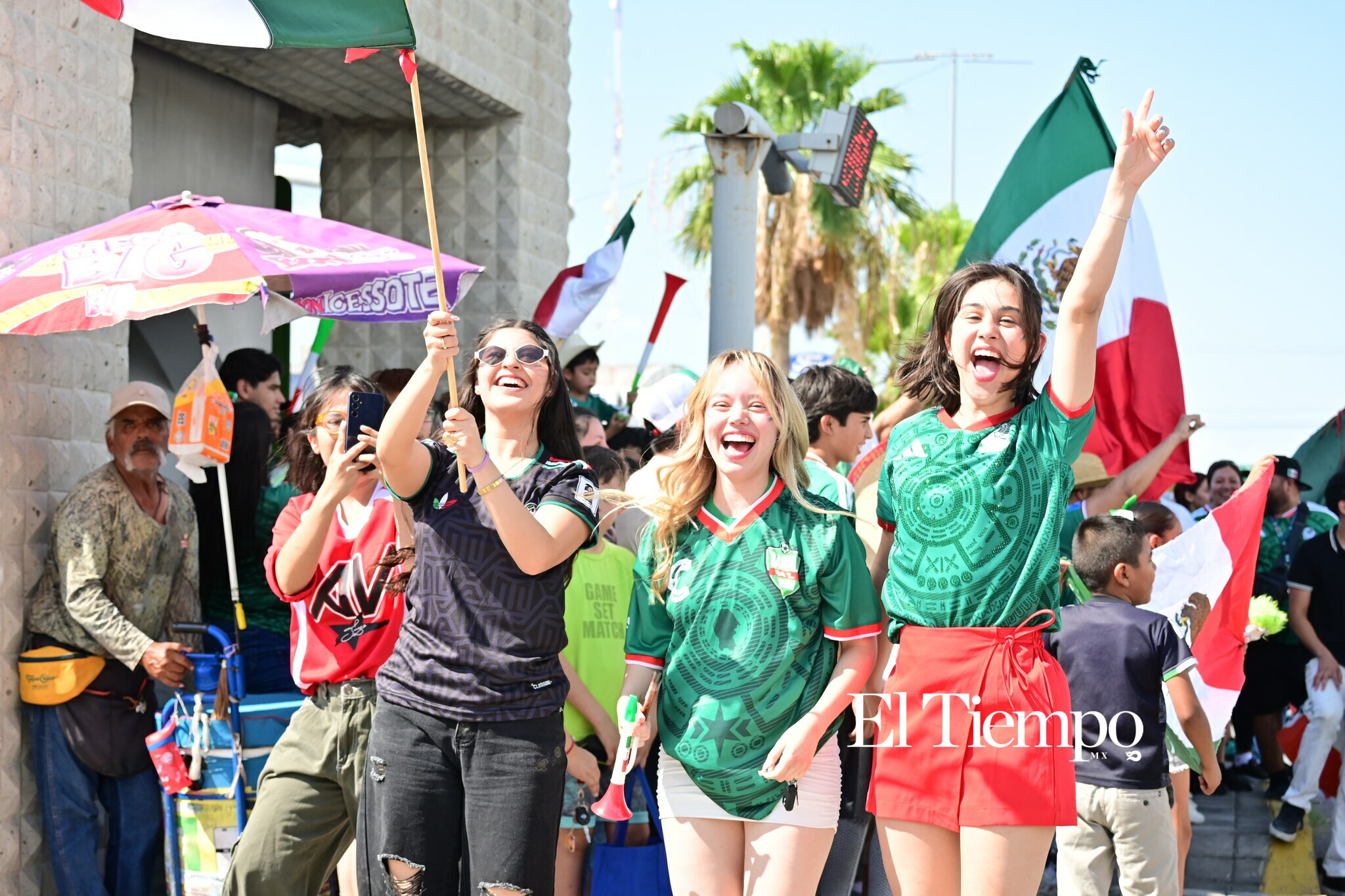 Monclova y Frontera celebran el triunfo del Tri