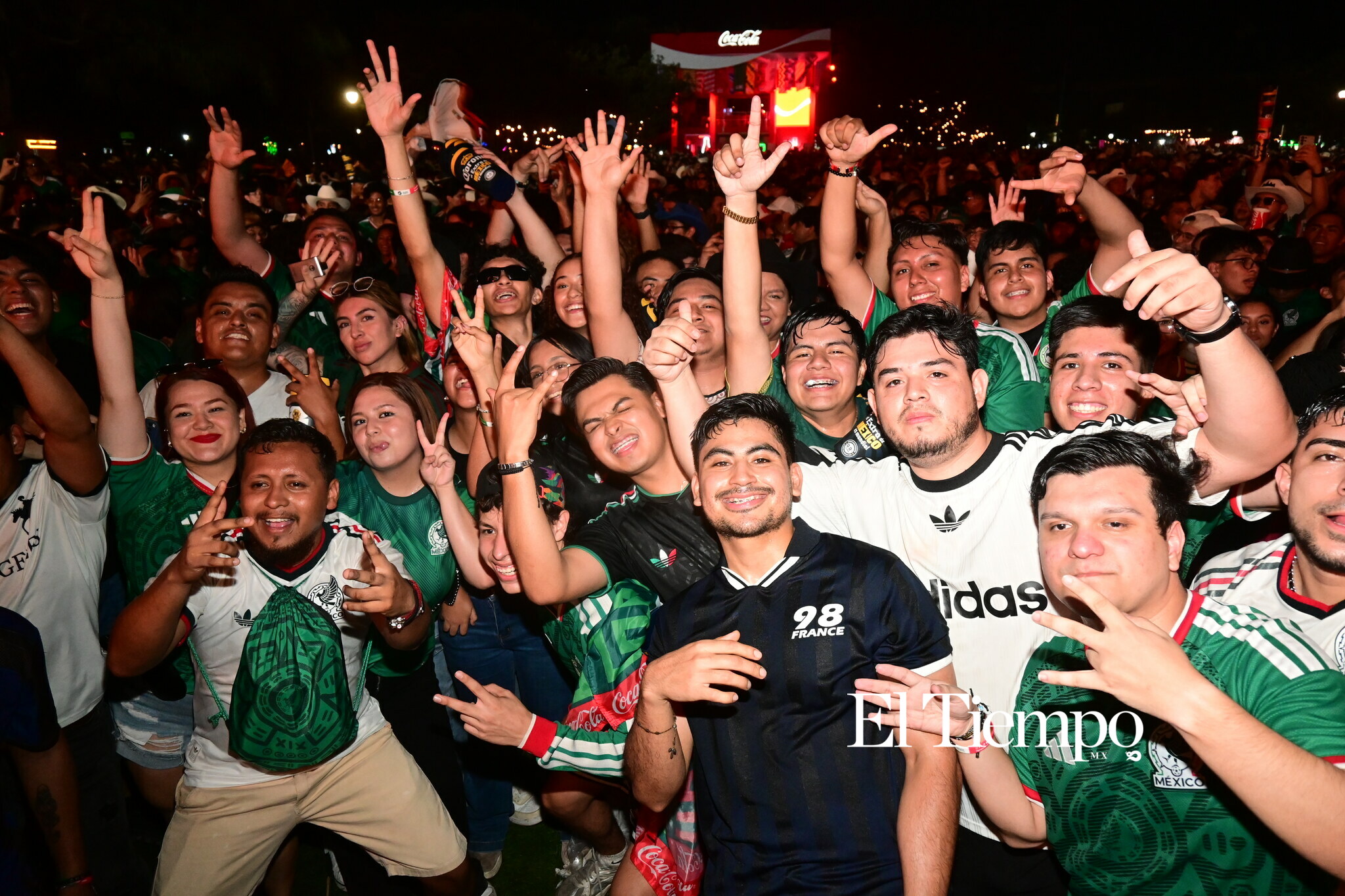 La fiesta que no se vio en la cancha: así vivió Monterrey el triunfo de México