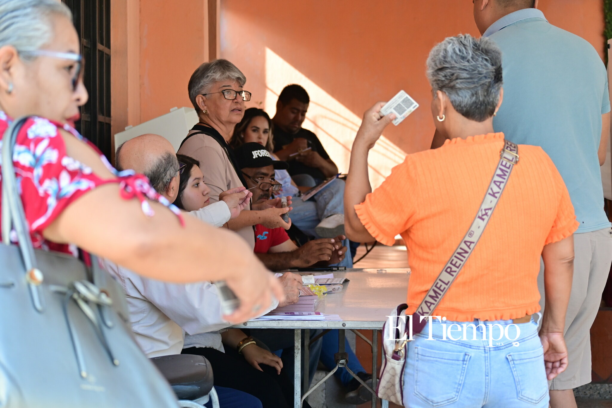 Jornada electoral transcurre con normalidad en Monclova