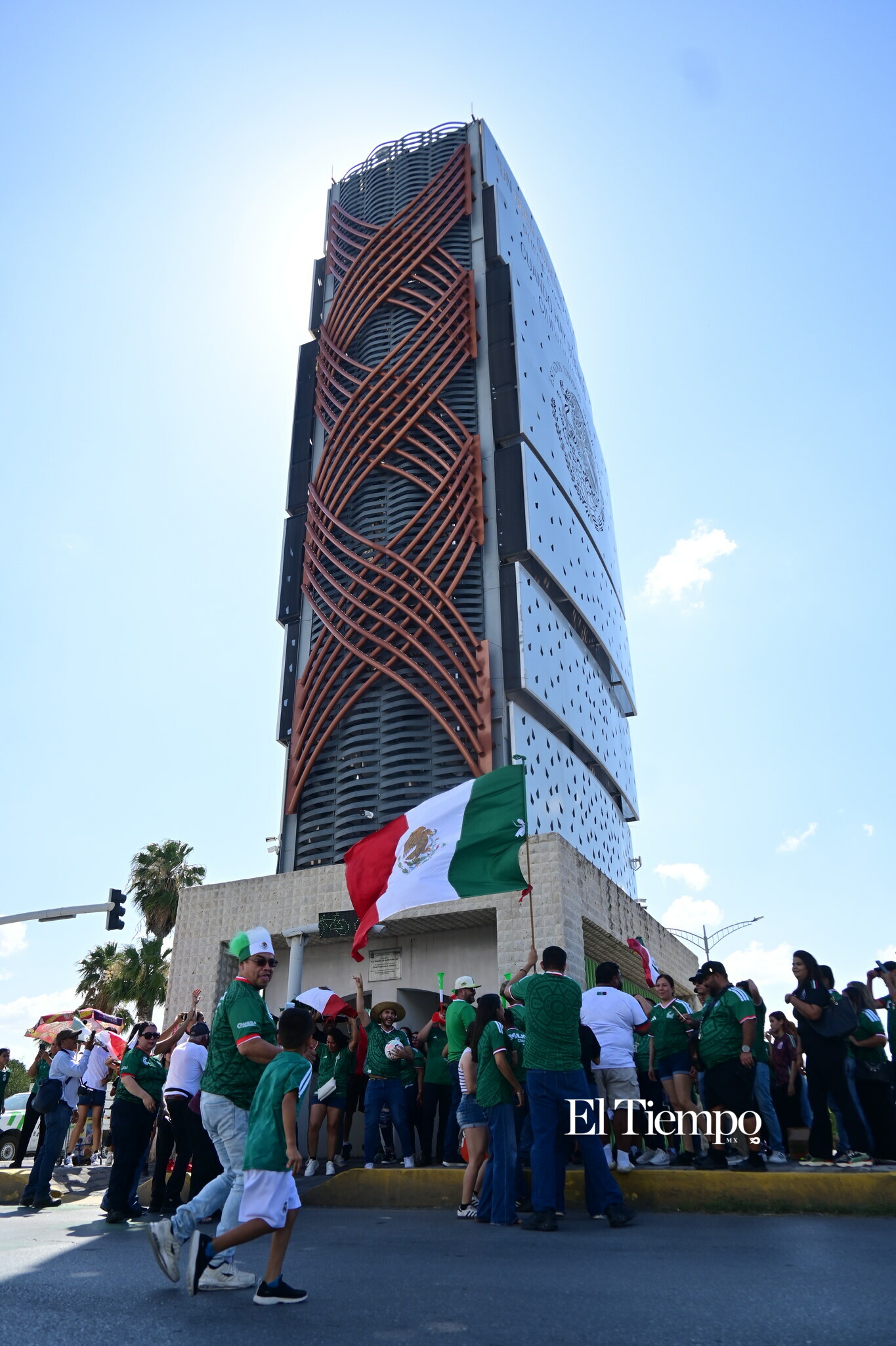 Monclova y Frontera celebran el triunfo del Tri