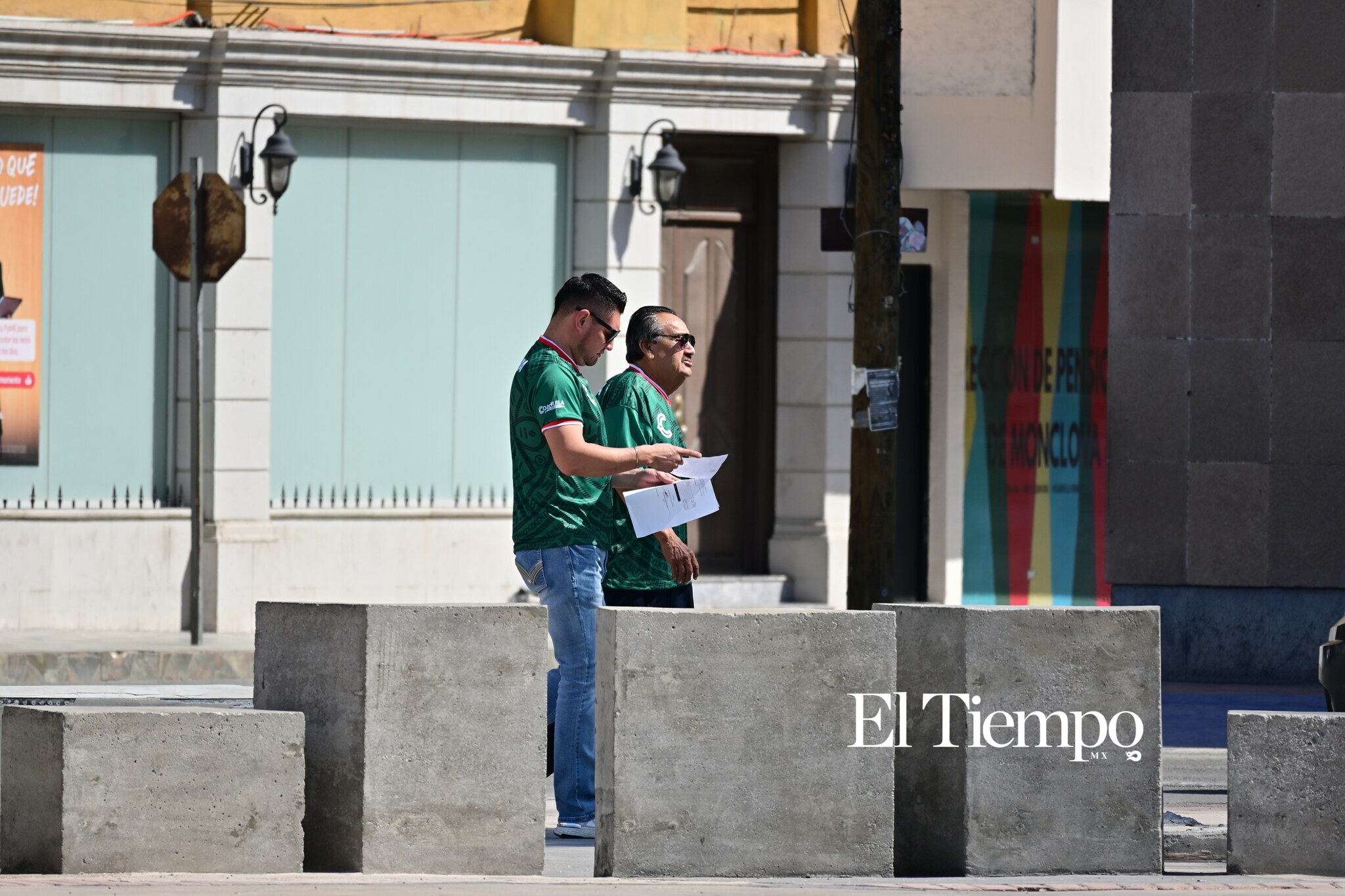La afición mundialista comienza a aparecer en Monclova