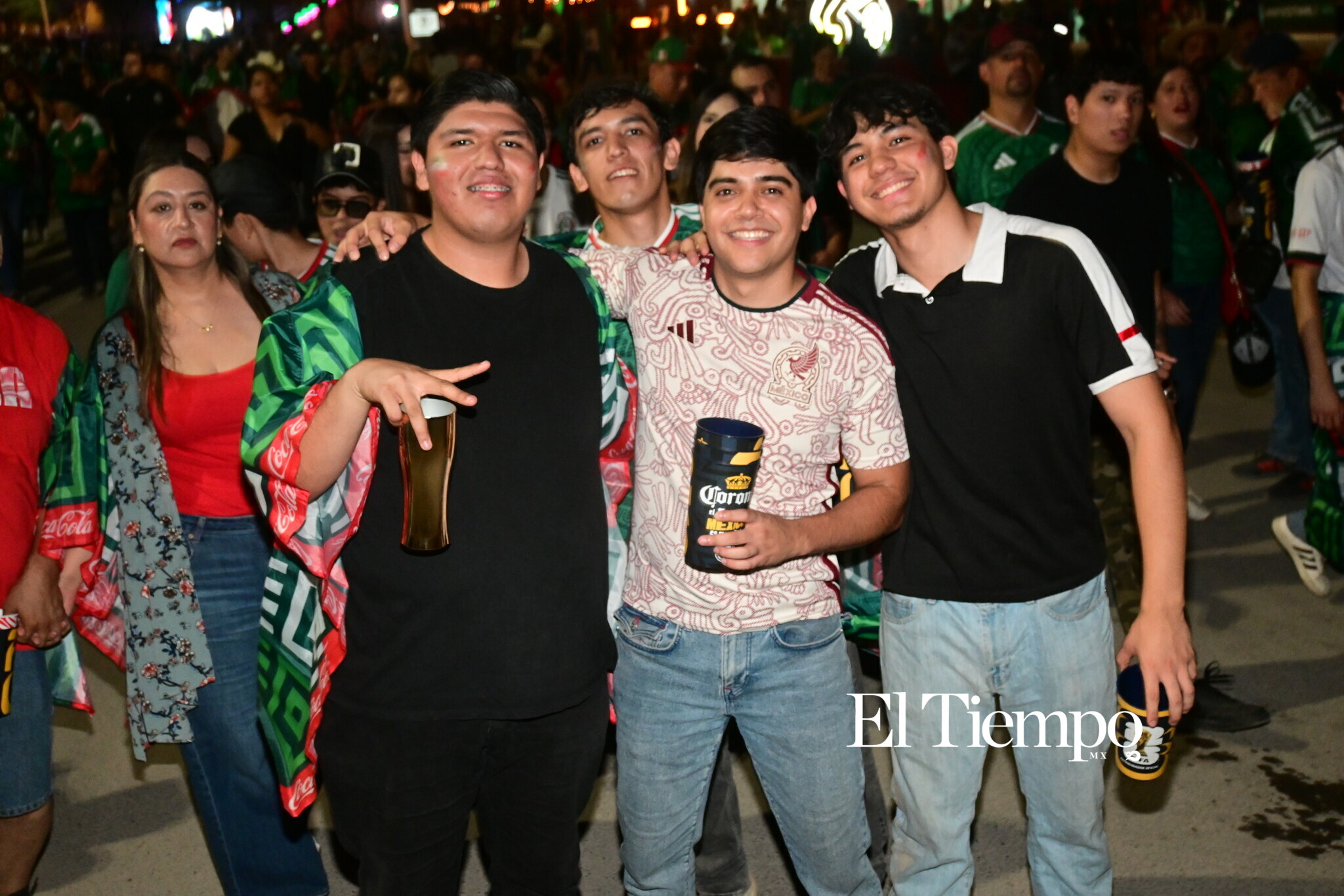 La fiesta que no se vio en la cancha: así vivió Monterrey el triunfo de México