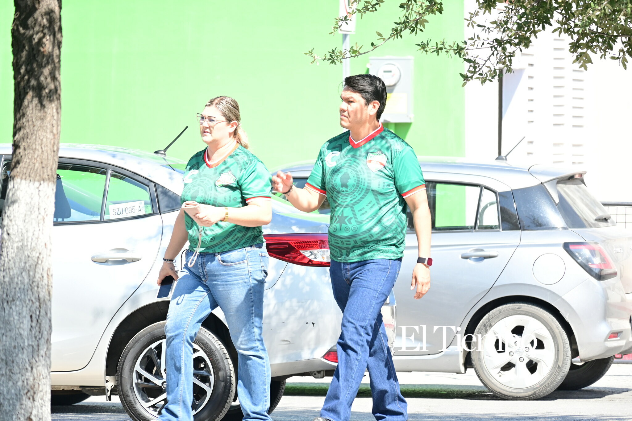 La afición mundialista comienza a aparecer en Monclova