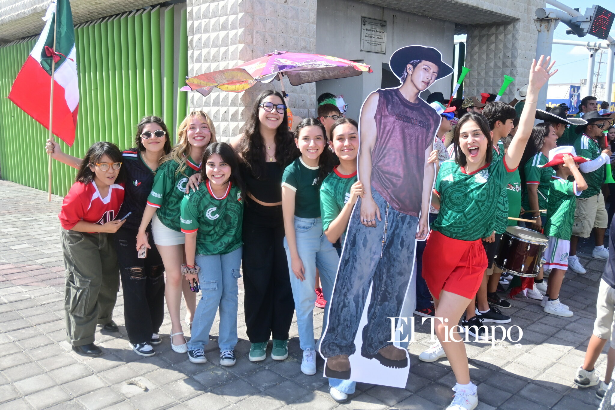 Galería fotográfica: Monclova y Frontera celebran el triunfo del Tri