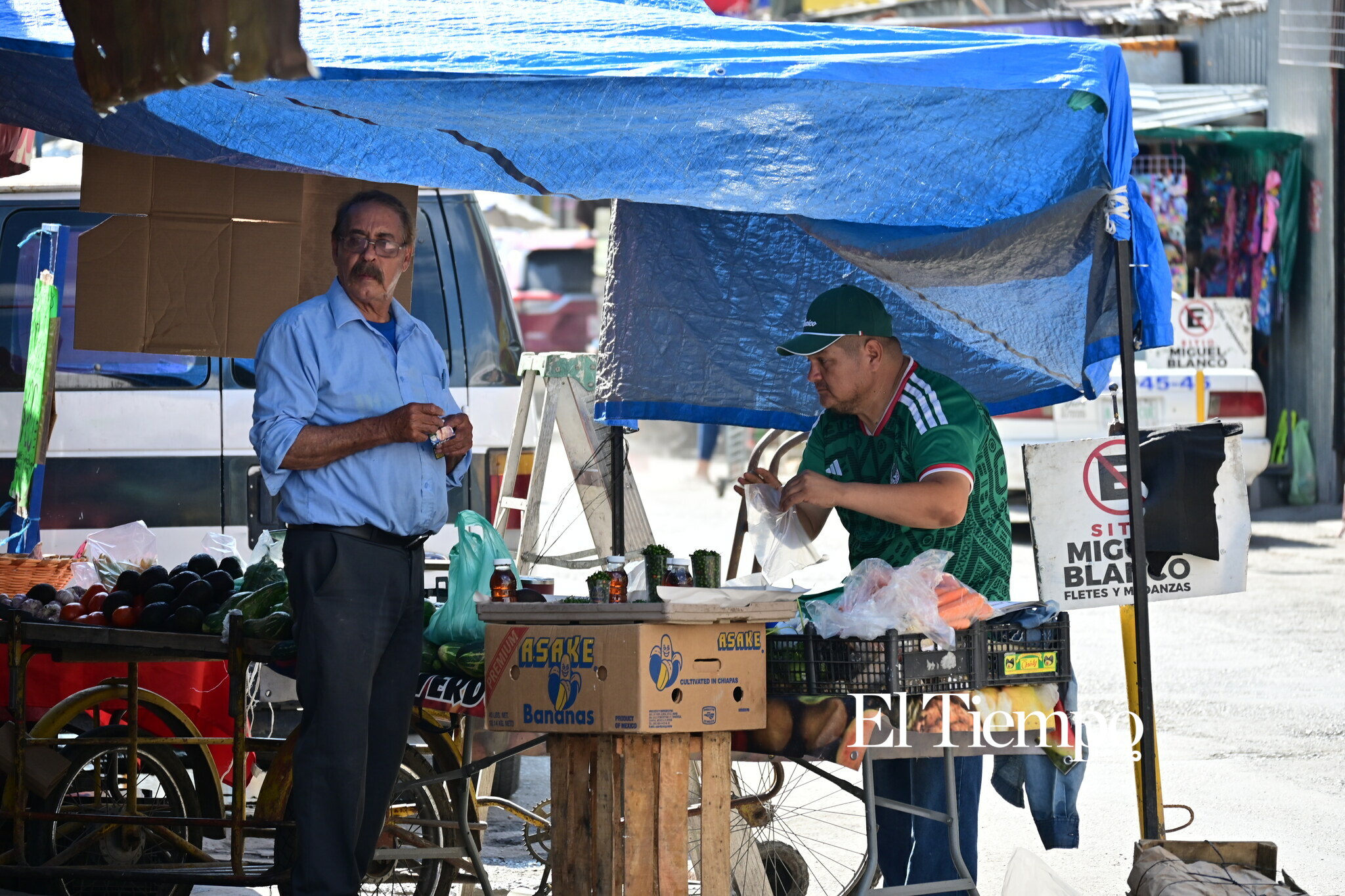 La afición mundialista comienza a aparecer en Monclova