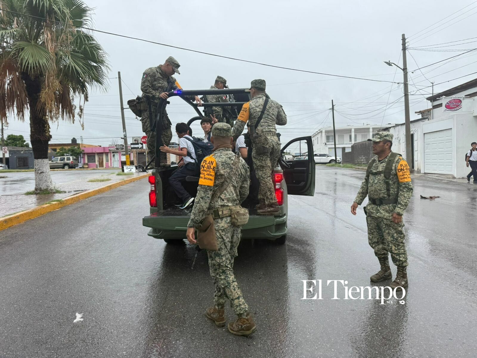 Lluvias activan auxilio militar y paralizan actividades en la Región Centro