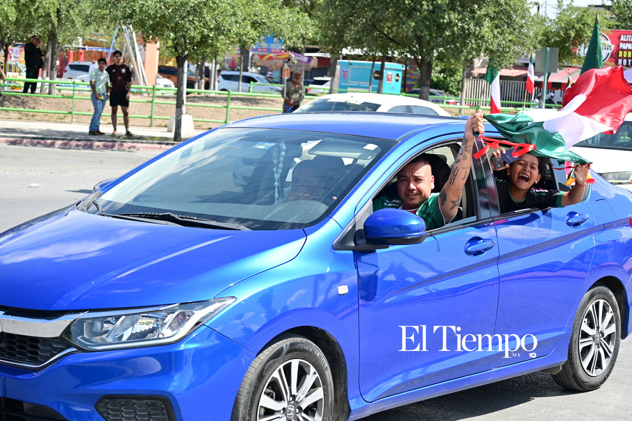 Monclova y Frontera celebran el triunfo del Tri