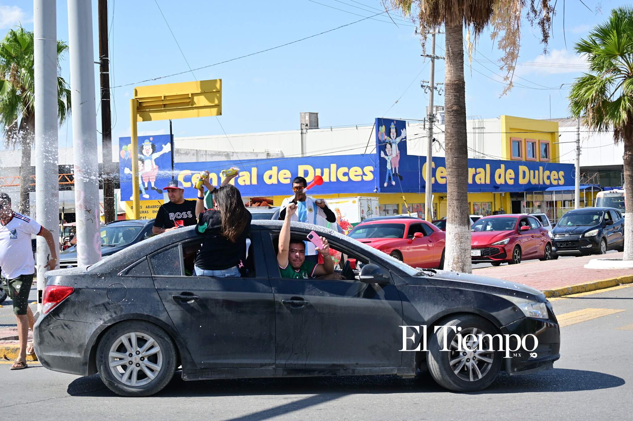 Monclova y Frontera celebran el triunfo del Tri