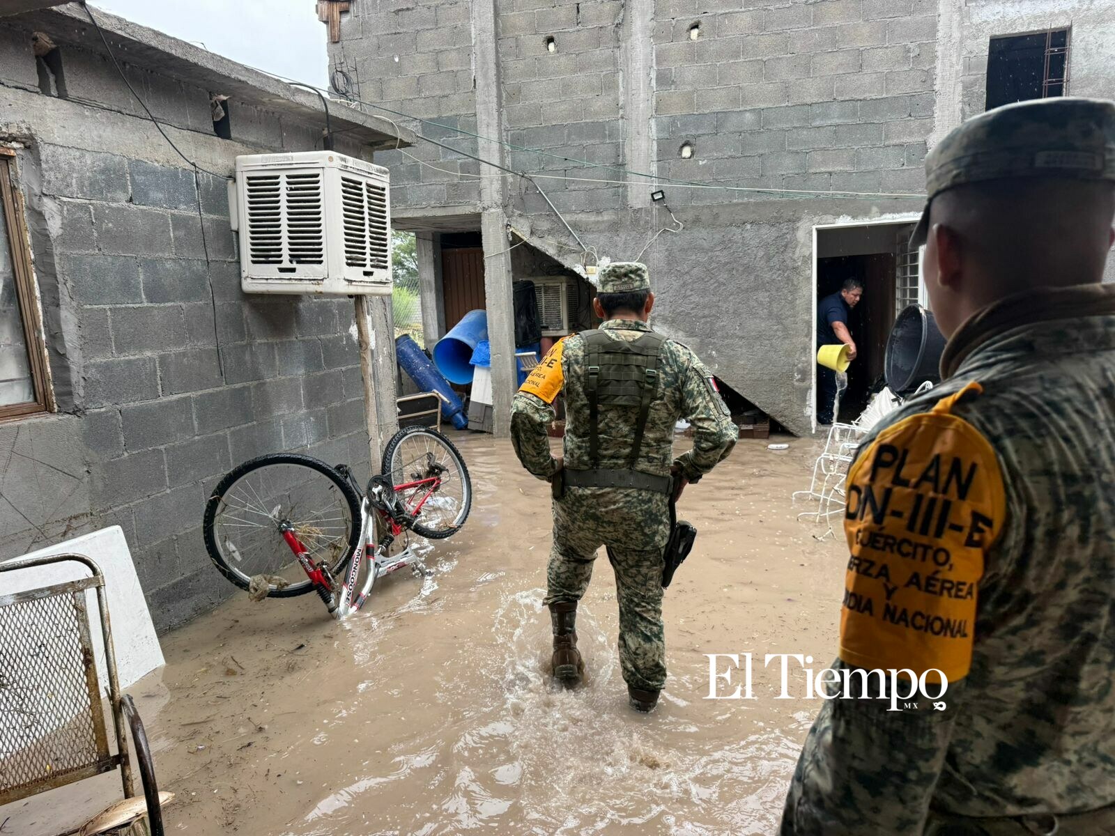 Lluvias activan auxilio militar y paralizan actividades en la Región Centro