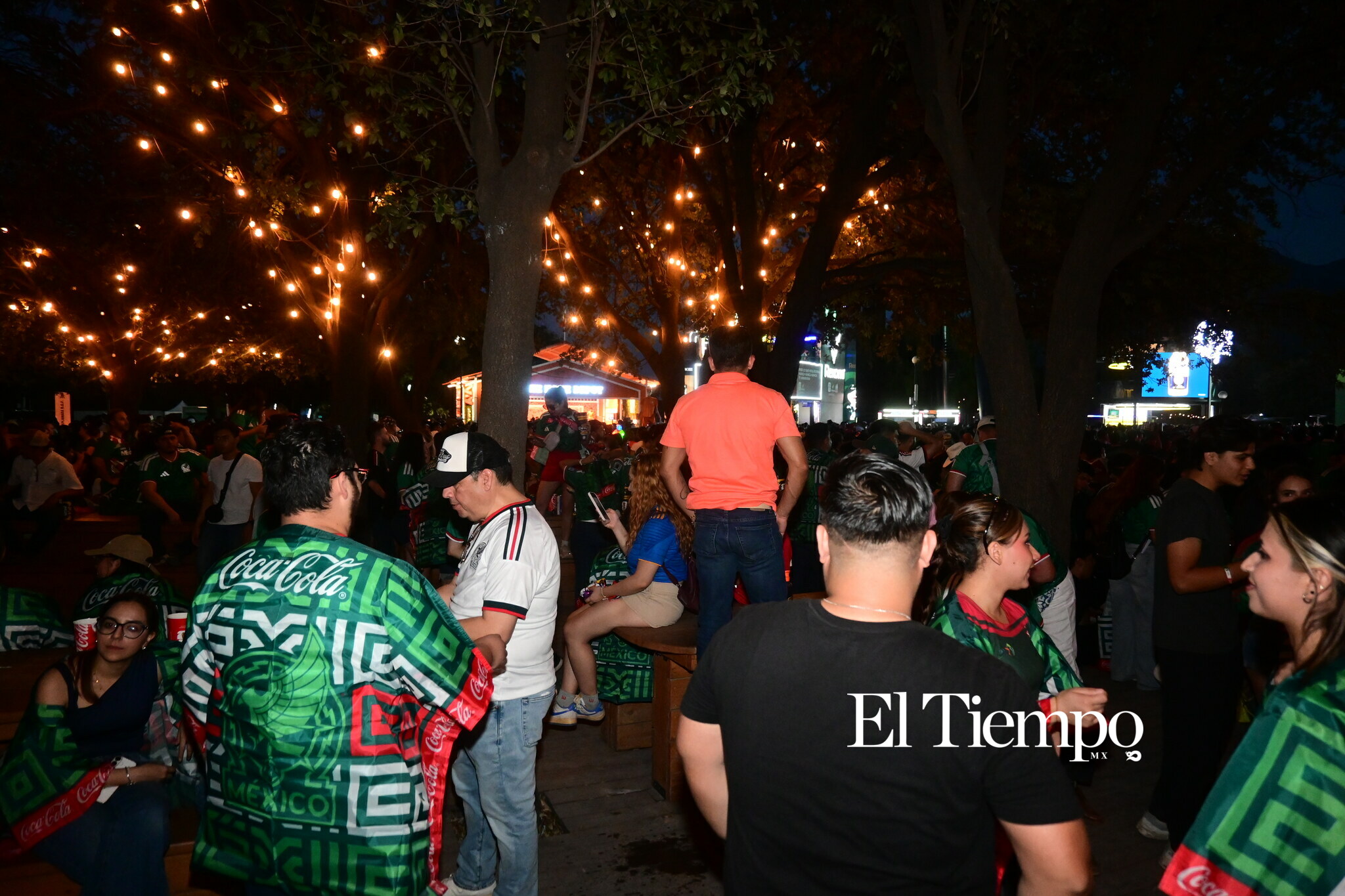 La fiesta que no se vio en la cancha: así vivió Monterrey el triunfo de México