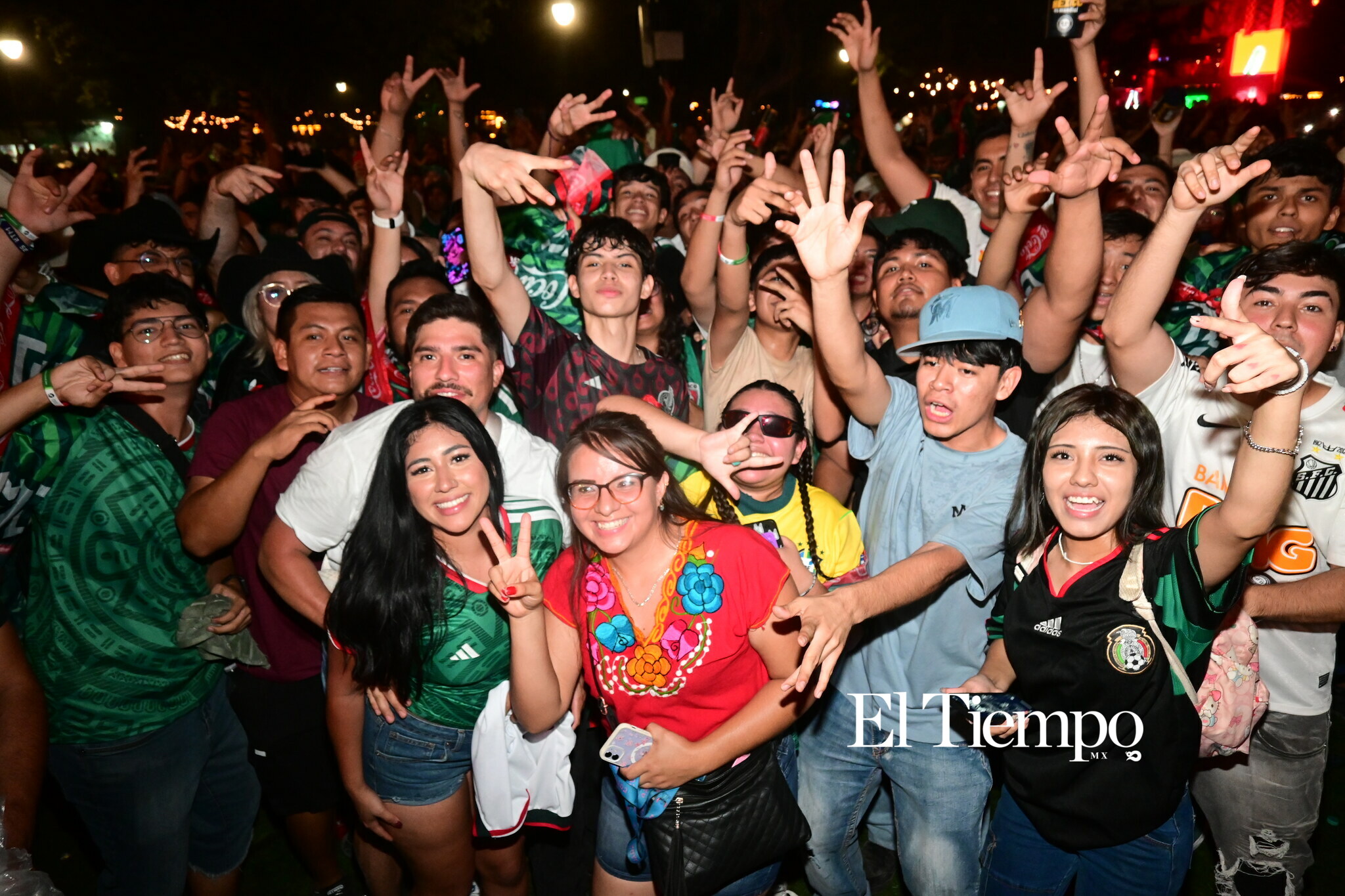 La fiesta que no se vio en la cancha: así vivió Monterrey el triunfo de México