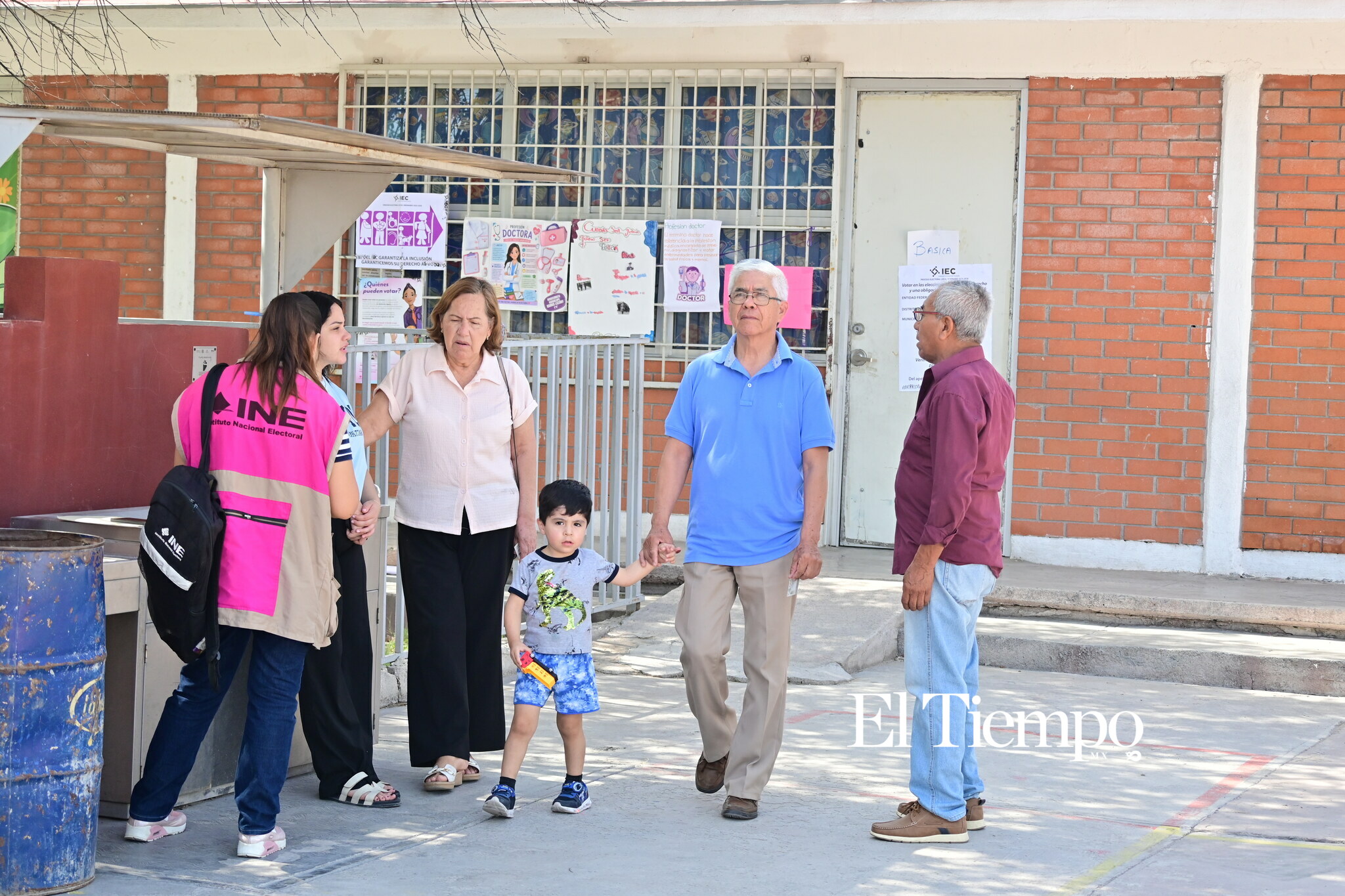 Jornada electoral transcurre con normalidad en Monclova
