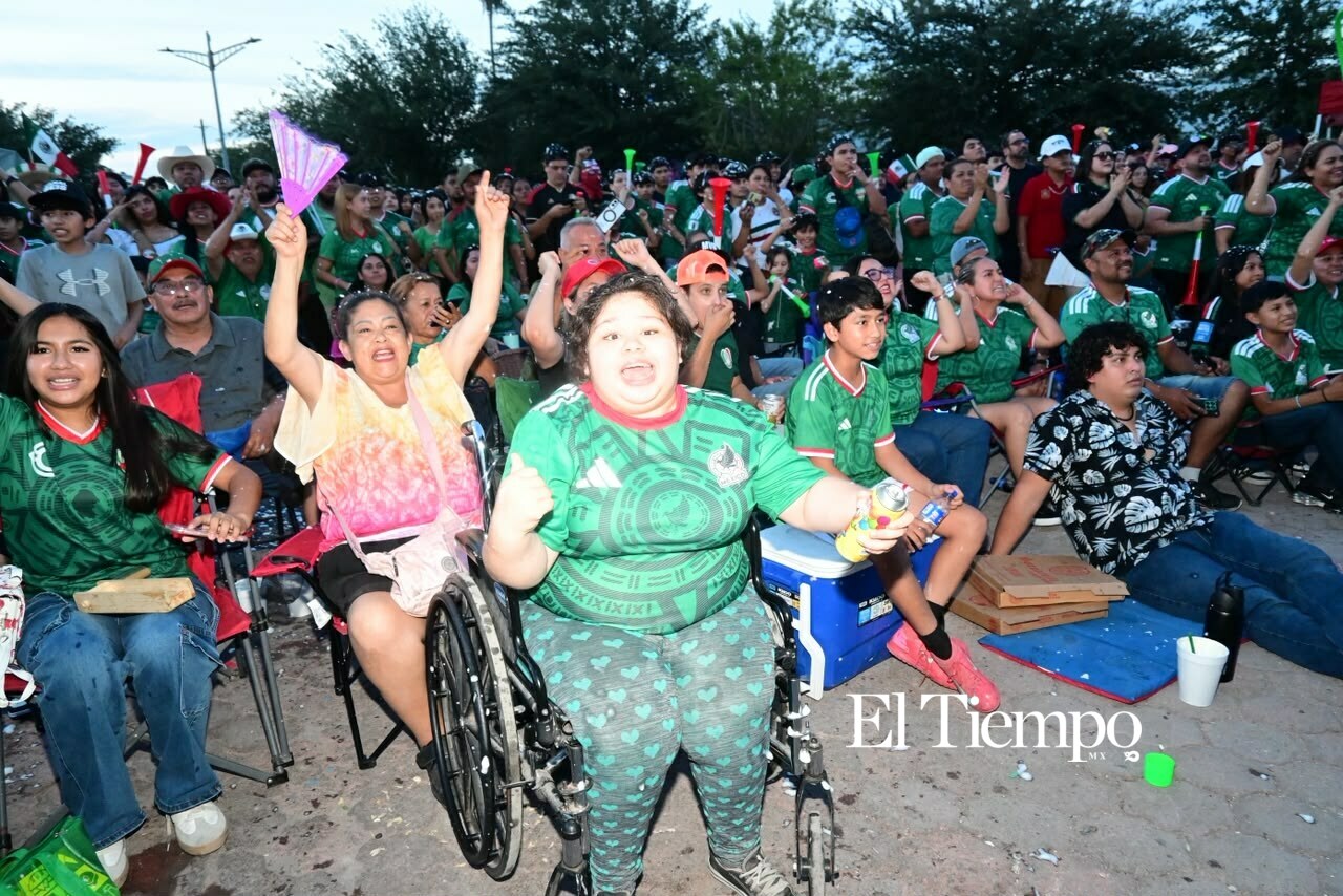 Festejo del primer gol de México