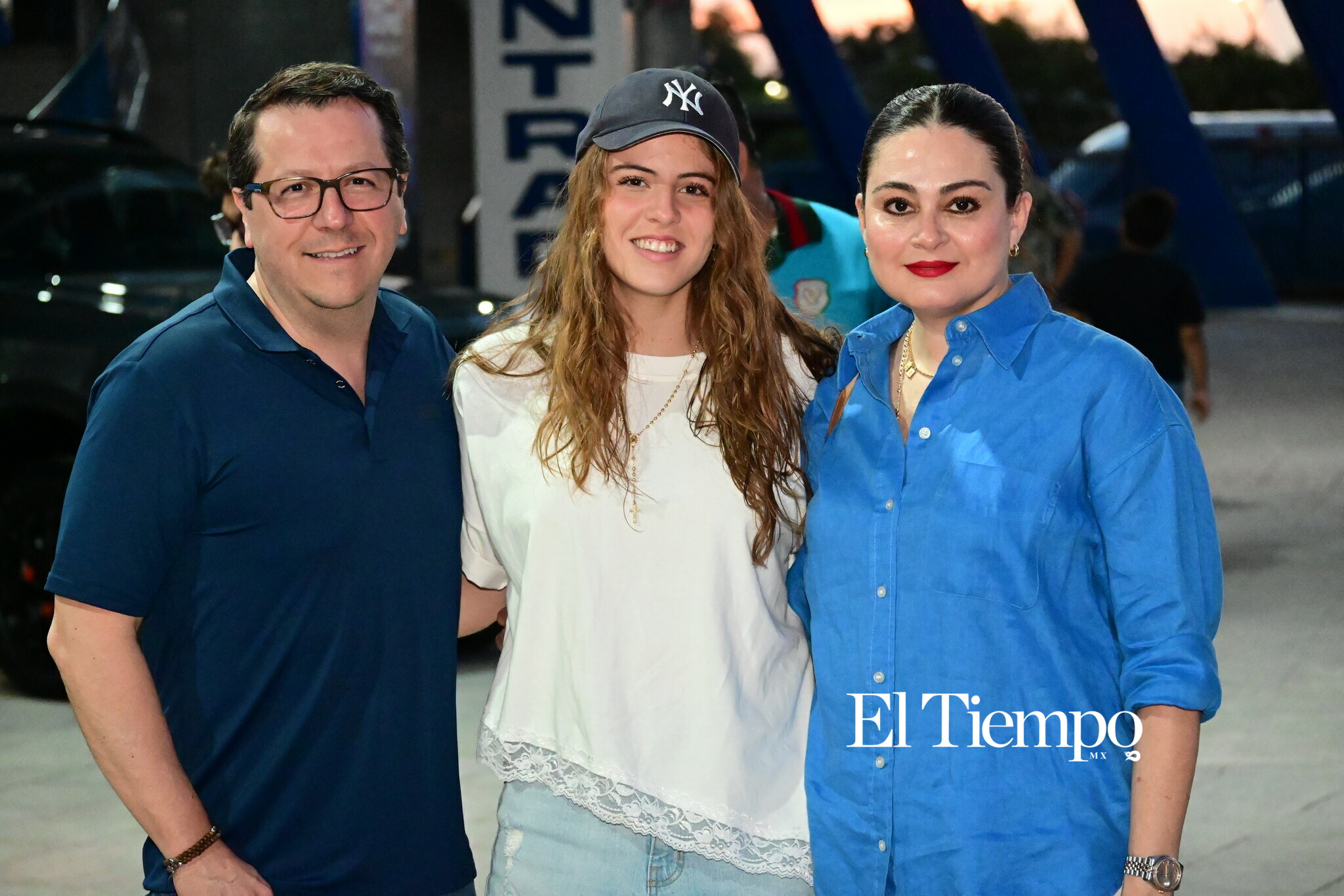 La afición responde en una noche de béisbol con causa