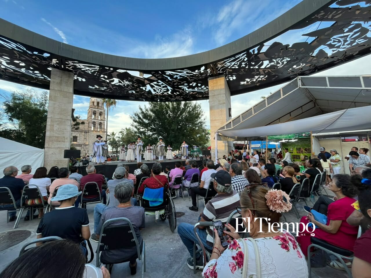 Guelaguetza llena de tradición a Monclova