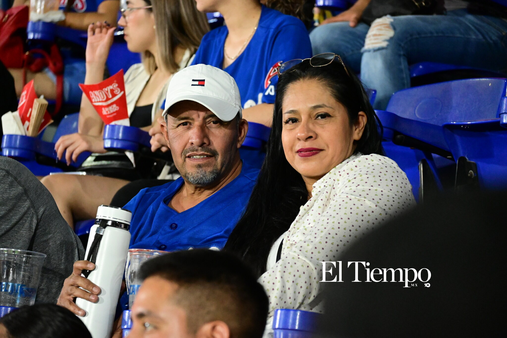 Galería fotográfica: Familias llenan el estadio para apoyar a los Acereros