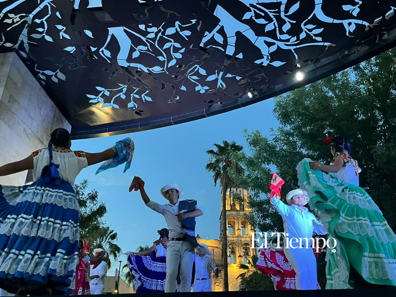 Guelaguetza llena de tradición a Monclova