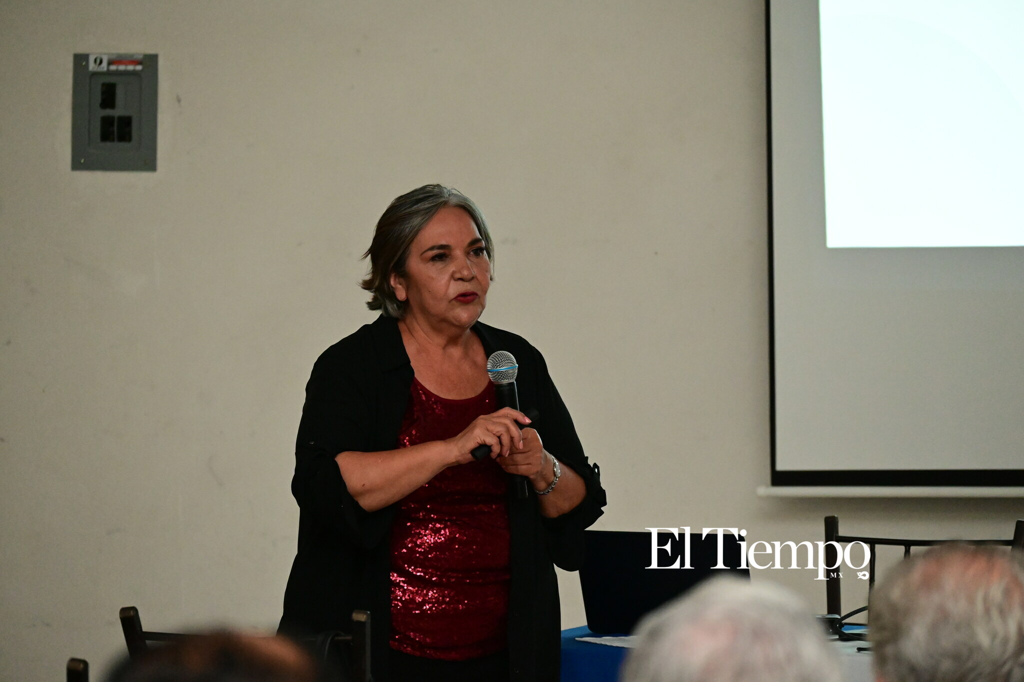 Actualizan conocimientos médicos sobre genética clínica