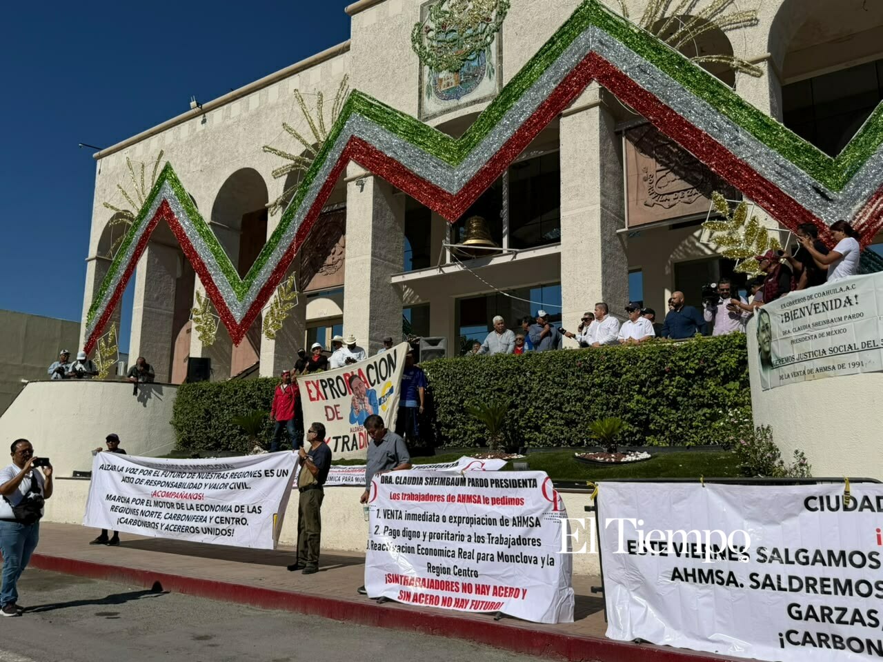 💢Así se vivió la marcha pacífica de los obreros de AHMSA en Monclova