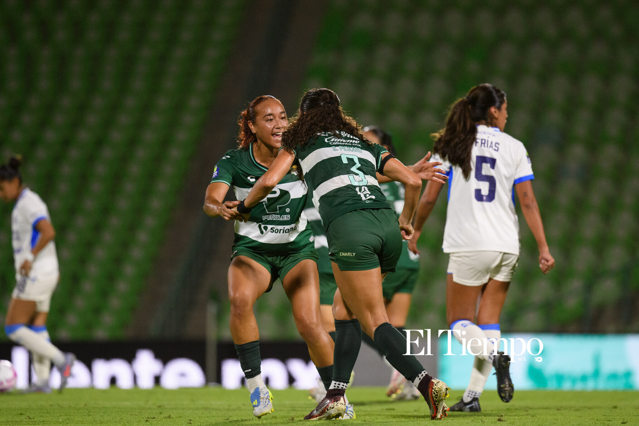 Santos Laguna vs Cruz Azul | Liga MX Femenil — Jornada 8

#LigaMXFemenil #Jornada8 #SantosFemenil #SantosLaguna #CruzAzulFemenil #CruzAzul #FutbolFemenil #FutbolFemenino #Soccer #Jugadoras #NikonMX #Torreon #FutbolMexicano #FotografiaDeportiva #WomenInSoccer