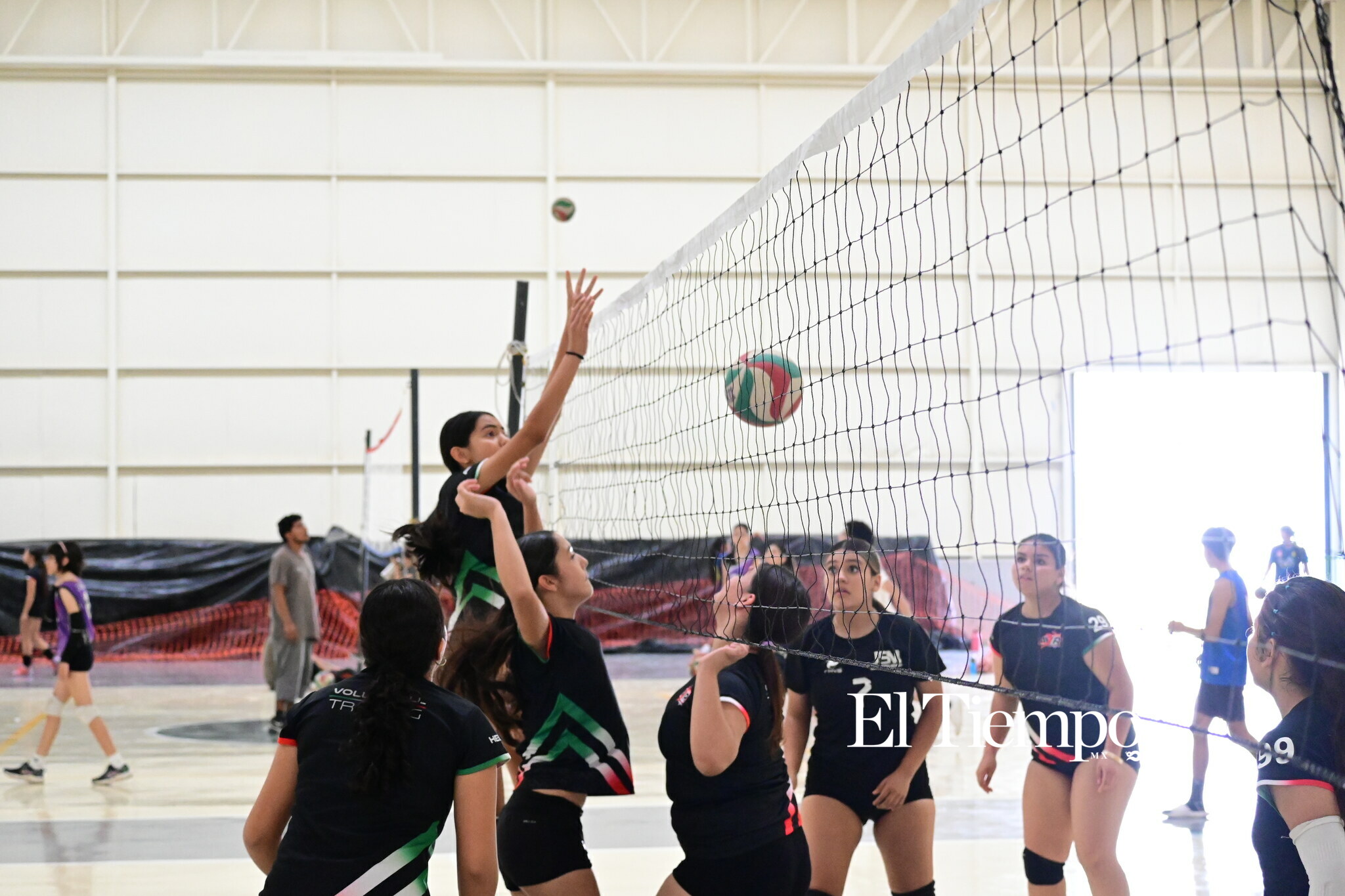🏐🔥 ¡El Torneo de Voleibol de El Tiempo sigue con todo!