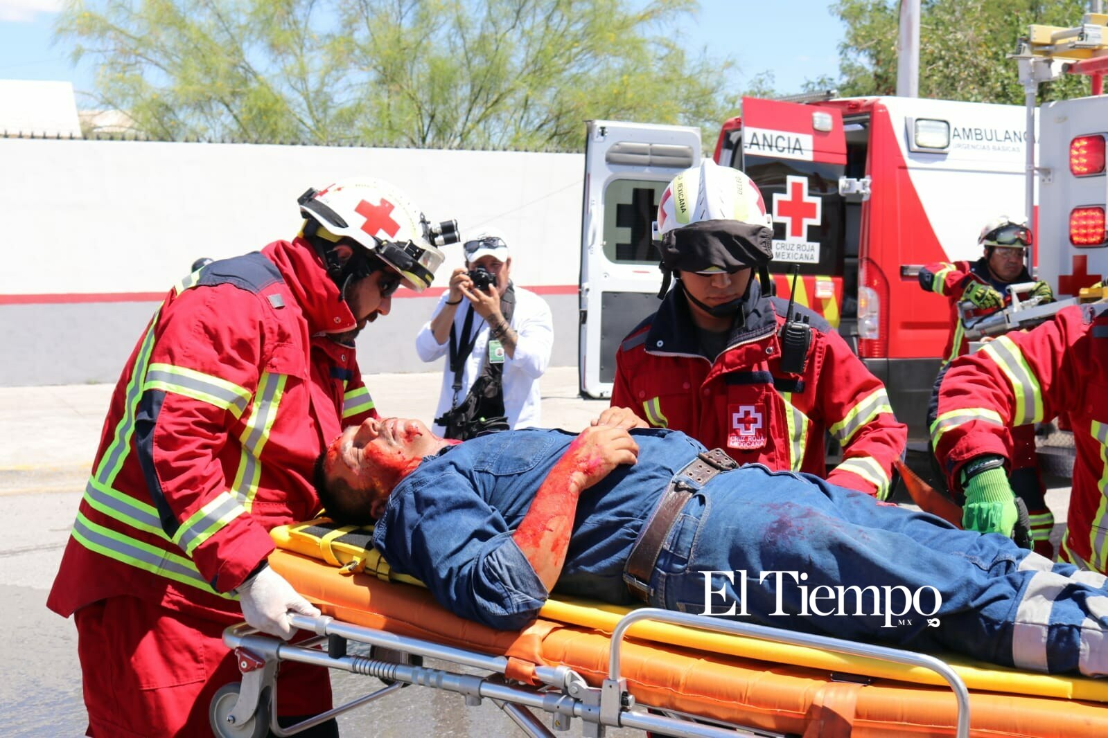 Simulacro recrea choque de pipa de gas y tráiler en Monclova