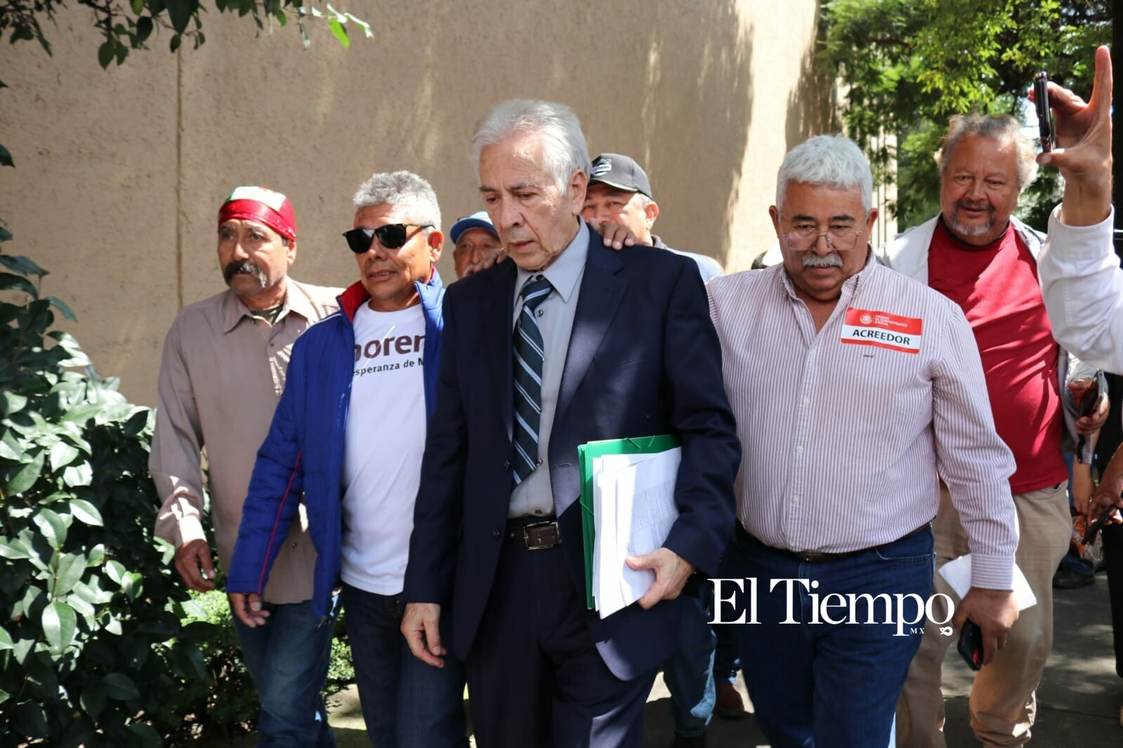 Momentos donde va saliendo el nuevo dueño de AHMSA