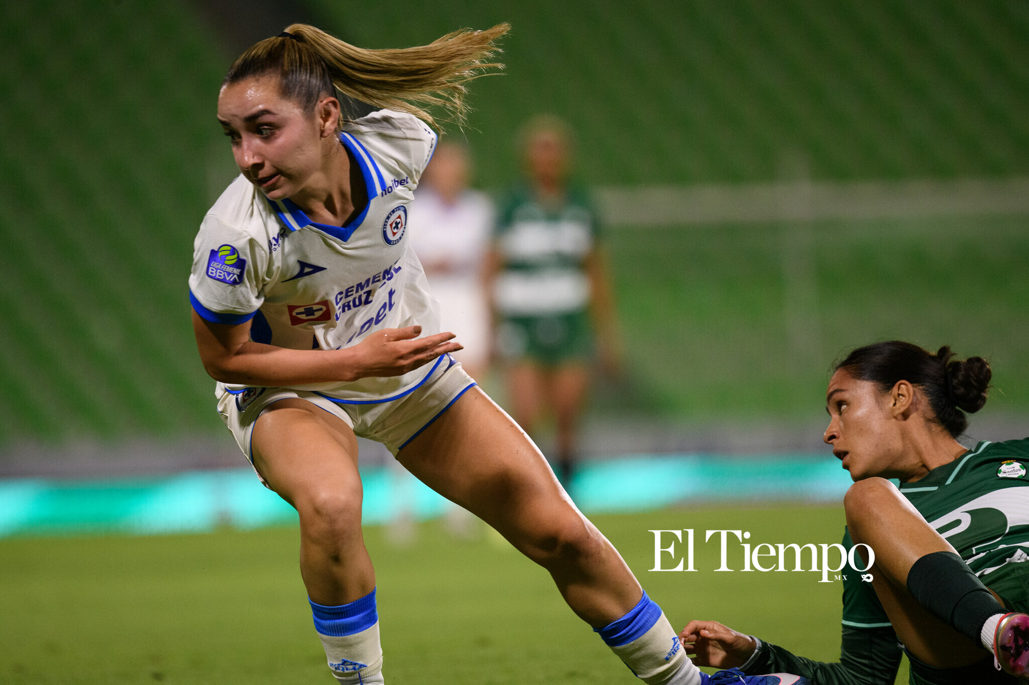 Santos Laguna vs Cruz Azul | Liga MX Femenil — Jornada 8

#LigaMXFemenil #Jornada8 #SantosFemenil #SantosLaguna #CruzAzulFemenil #CruzAzul #FutbolFemenil #FutbolFemenino #Soccer #Jugadoras #NikonMX #Torreon #FutbolMexicano #FotografiaDeportiva #WomenInSoccer