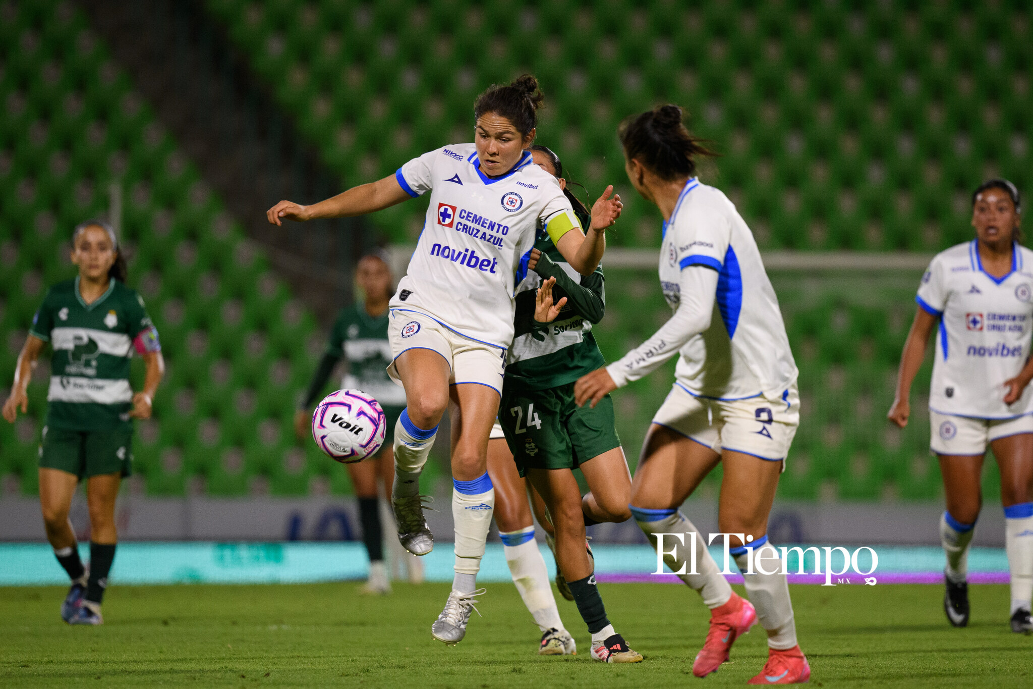Santos Laguna vs Cruz Azul | Liga MX Femenil — Jornada 8

#LigaMXFemenil #Jornada8 #SantosFemenil #SantosLaguna #CruzAzulFemenil #CruzAzul #FutbolFemenil #FutbolFemenino #Soccer #Jugadoras #NikonMX #Torreon #FutbolMexicano #FotografiaDeportiva #WomenInSoccer