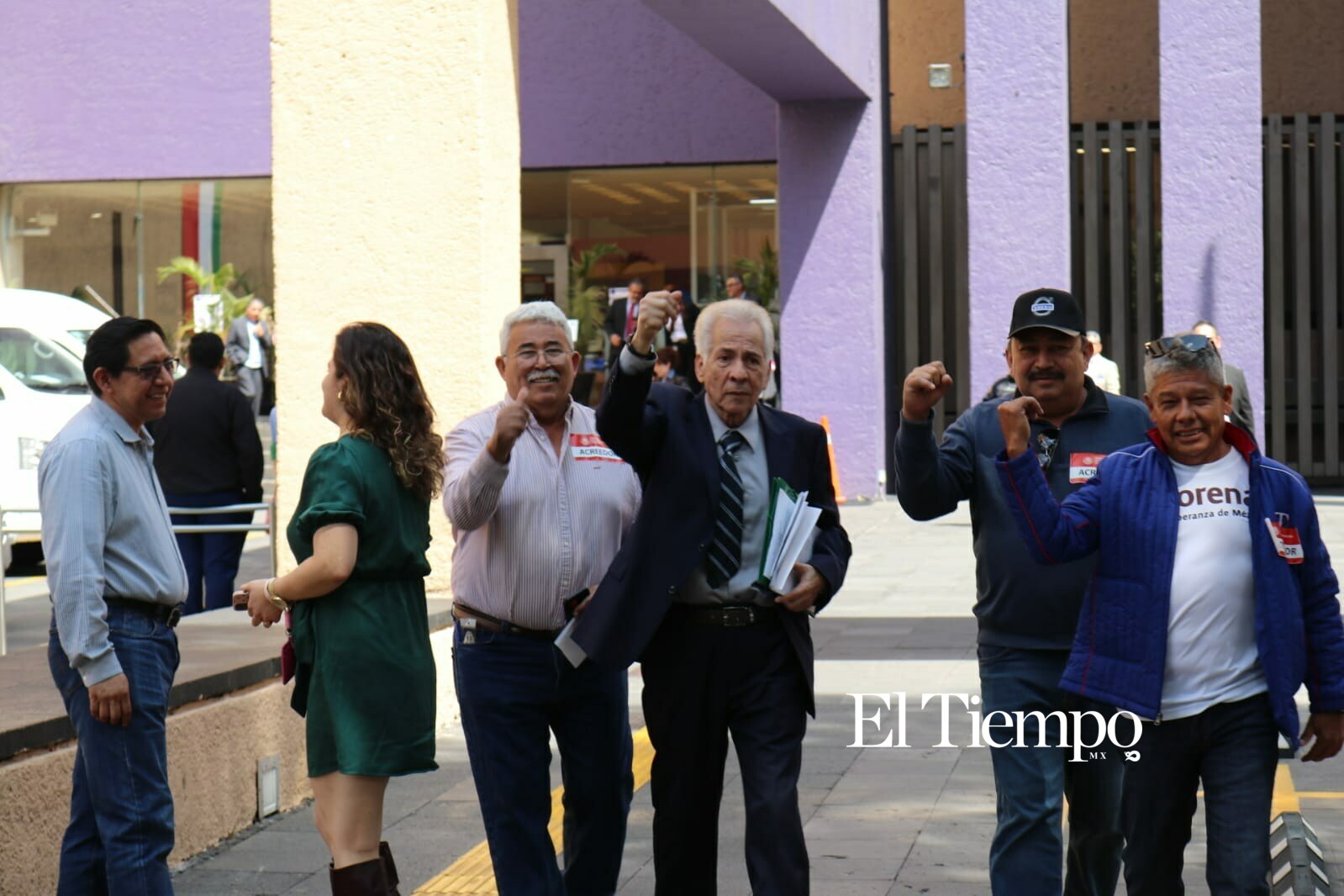 Momentos donde va saliendo el nuevo dueño de AHMSA