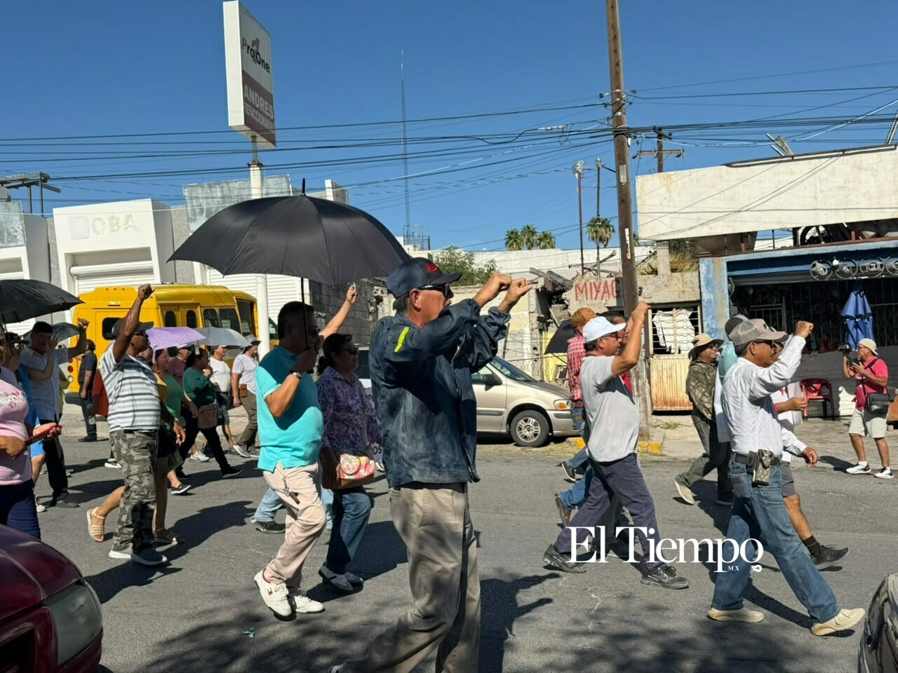 💢Así se vivió la marcha pacífica de los obreros de AHMSA en Monclova